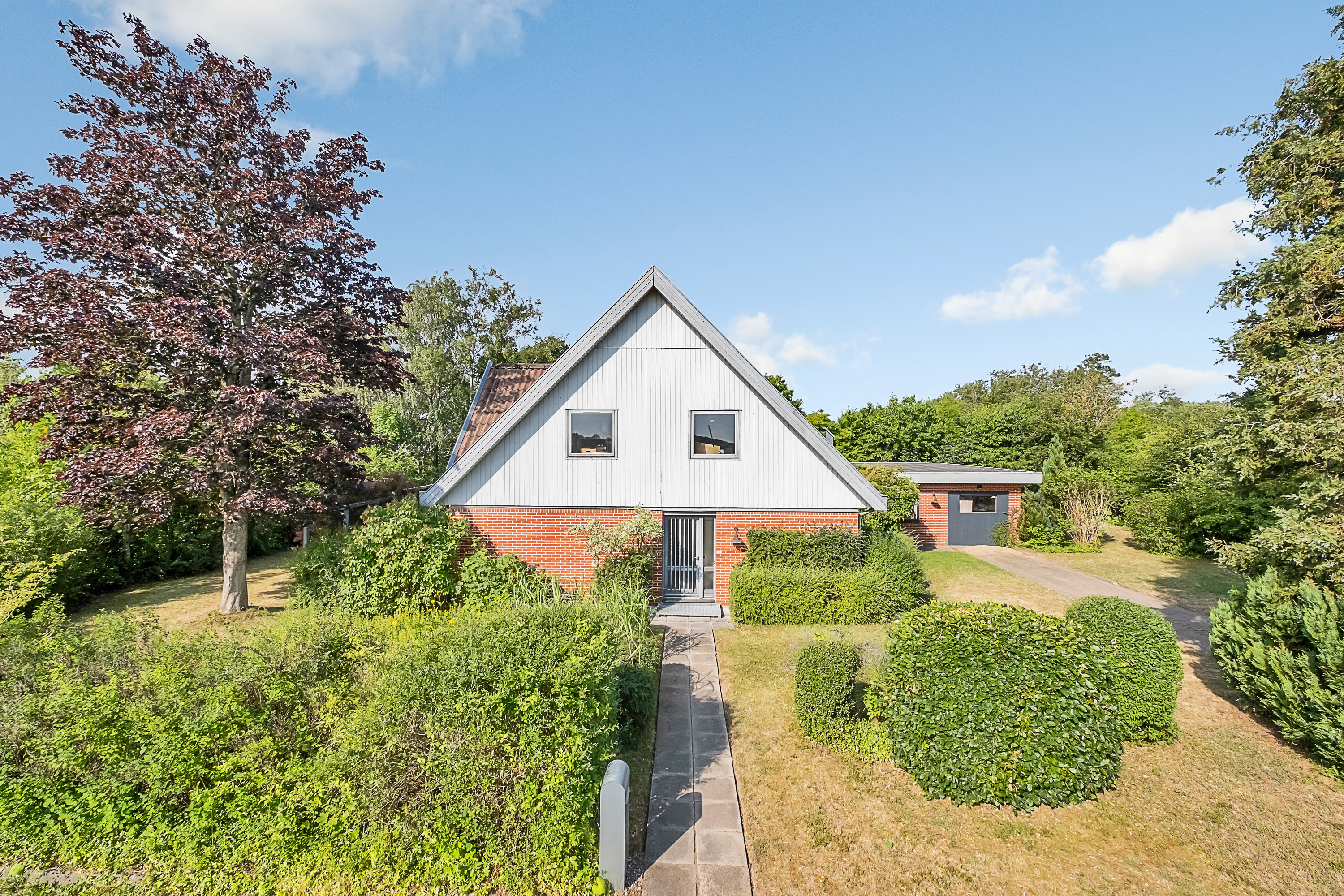 Miniaturebillede 1: facade. Billede af Møgelgårdsvej 30, 8520 Lystrup