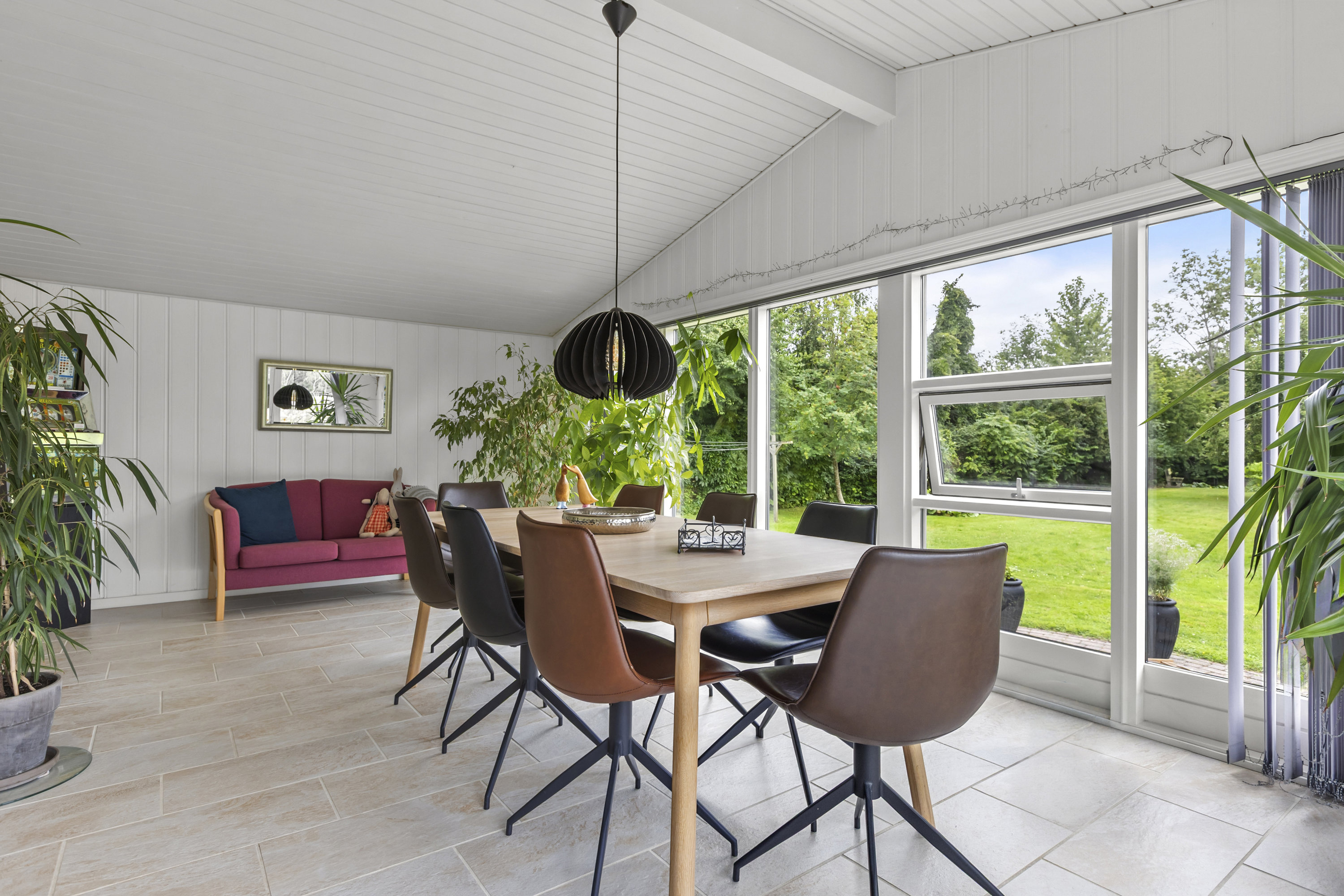 Fremhævet stue billede i fuldskærmstilstand. Billede af Tangbjergvej 56, 3650 Ølstykke