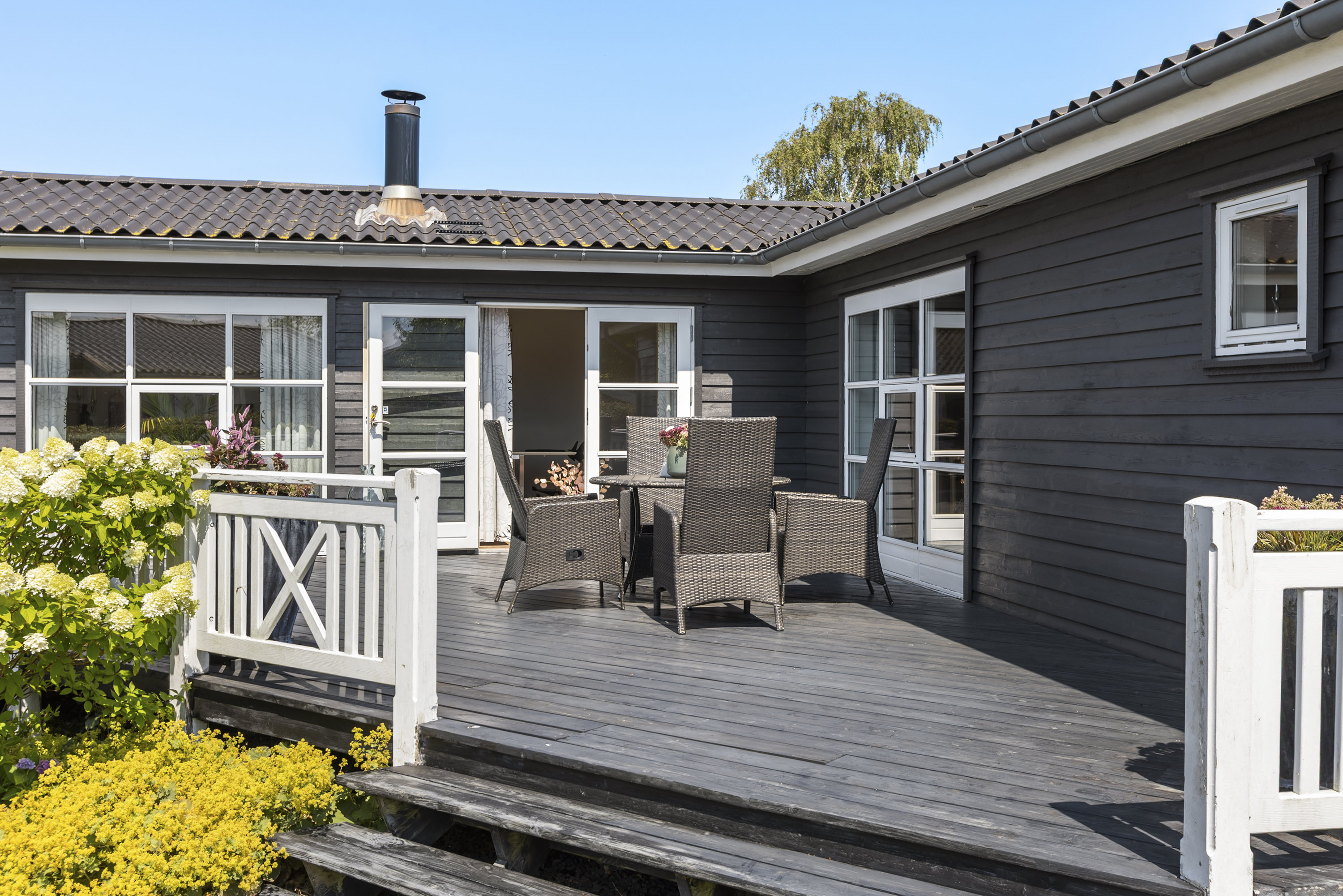 Fremhævet terrasse billede i fuldskærmstilstand. Billede af Egevang 24, Lindenborg, 4000 Roskilde