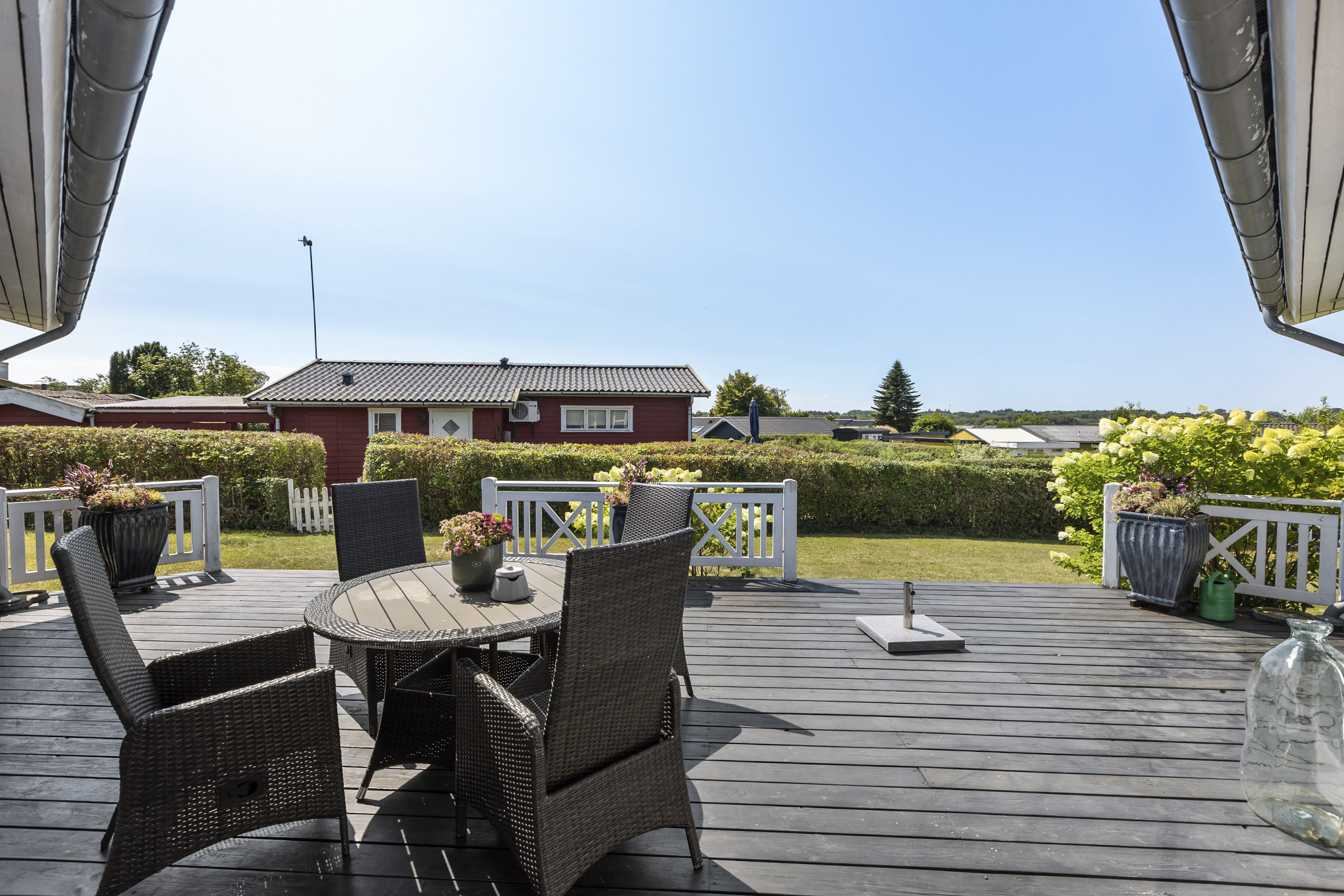 Fremhævet terrasse billede i fuldskærmstilstand. Billede af Egevang 24, Lindenborg, 4000 Roskilde
