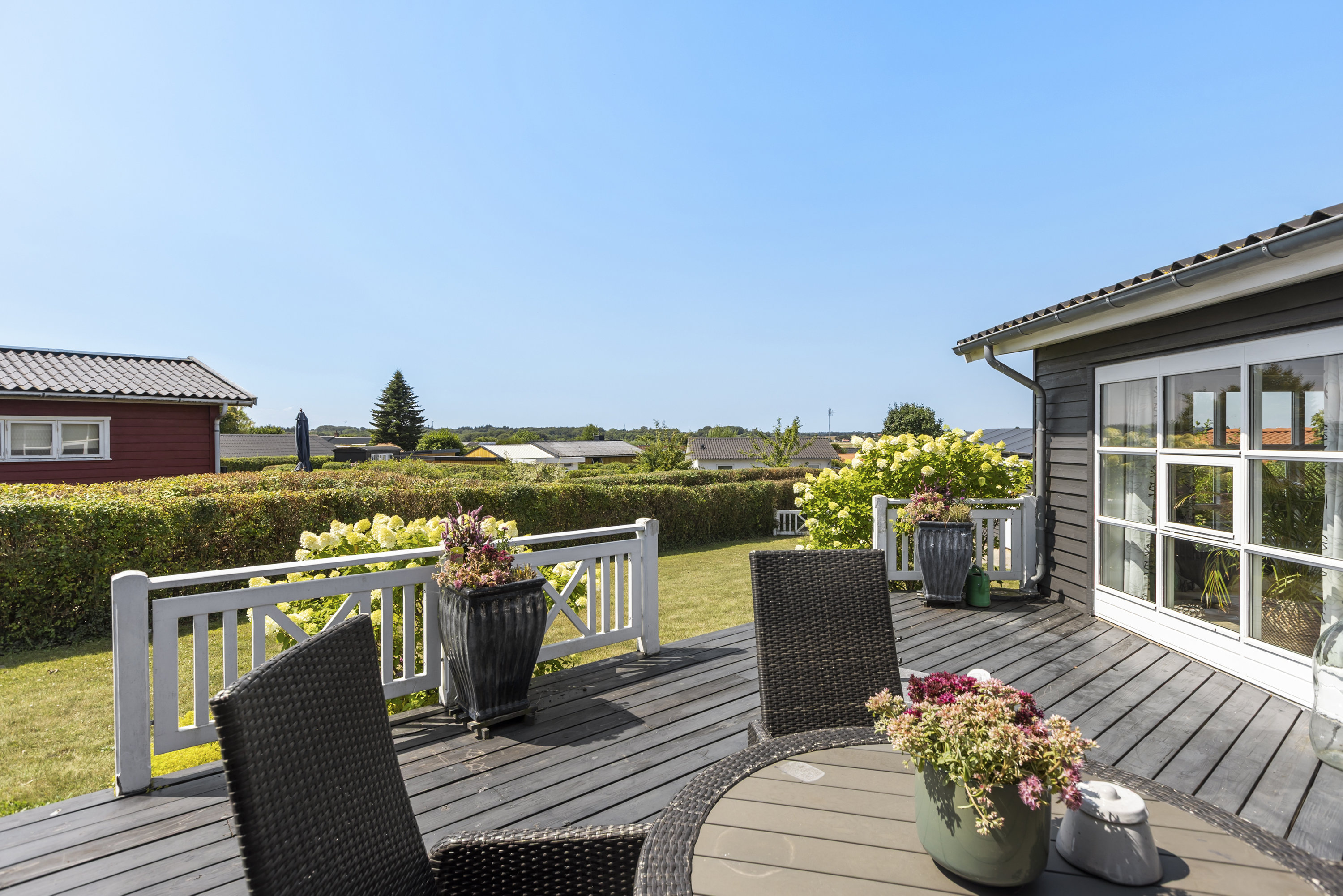 Fremhævet terrasse billede i fuldskærmstilstand. Billede af Egevang 24, Lindenborg, 4000 Roskilde