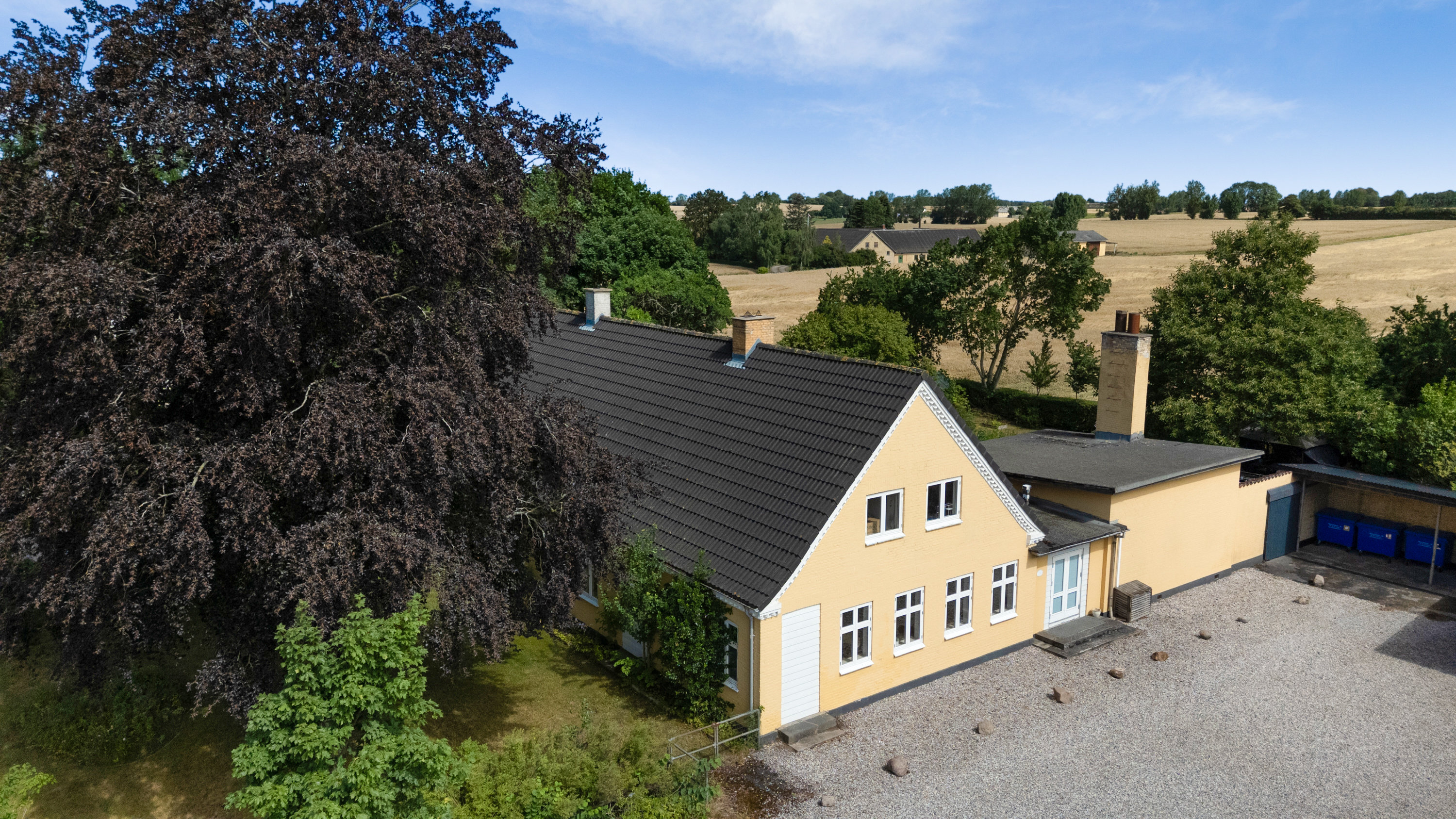 Fremhævet facade billede i fuldskærmstilstand. Billede af Odensevej 56, Hjulby, 5800 Nyborg