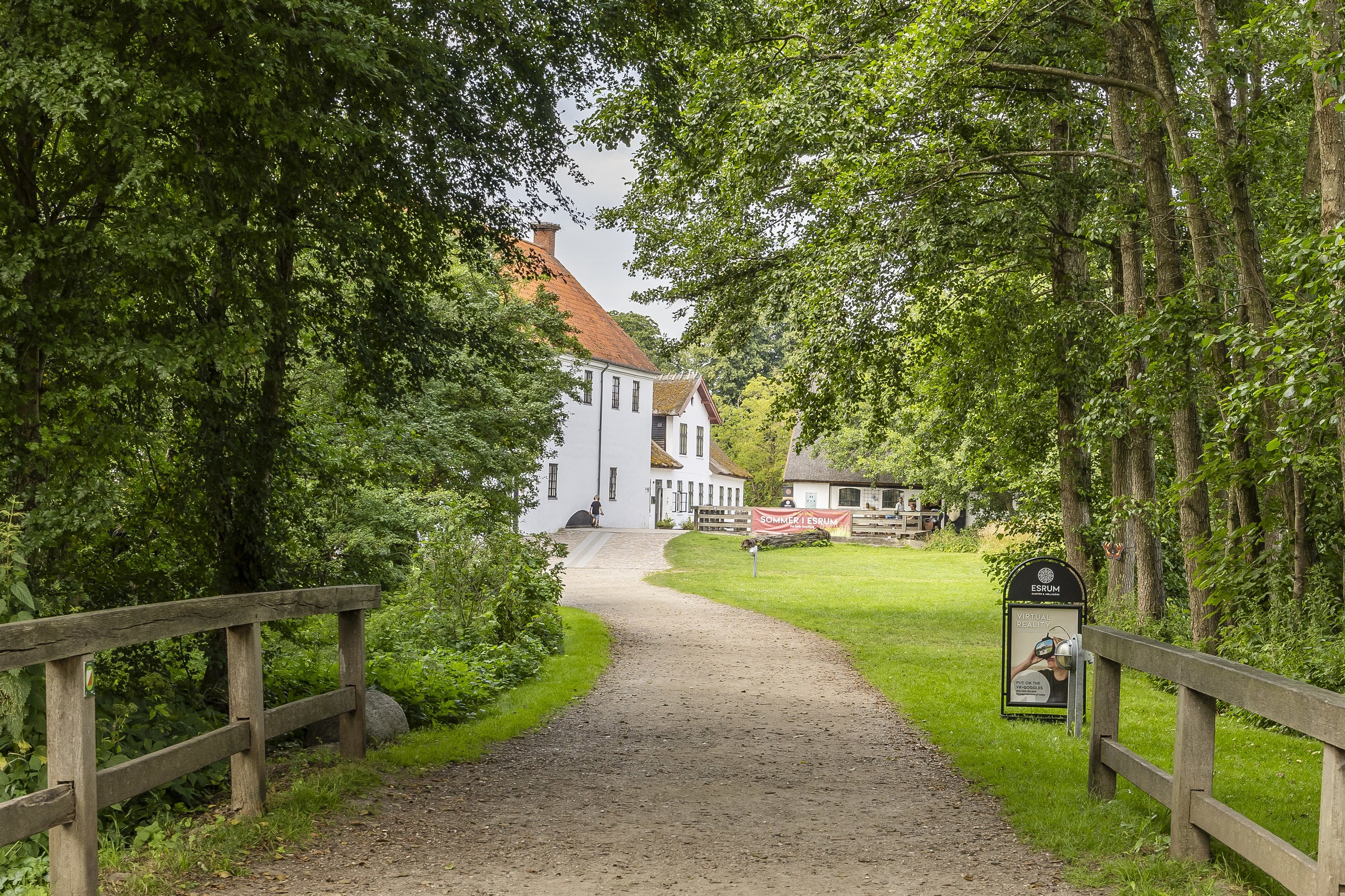 Fremhævet andet billede i fuldskærmstilstand. Billede af Damhusvej 4, Esbønderup Skovhuse, 3230 Græsted