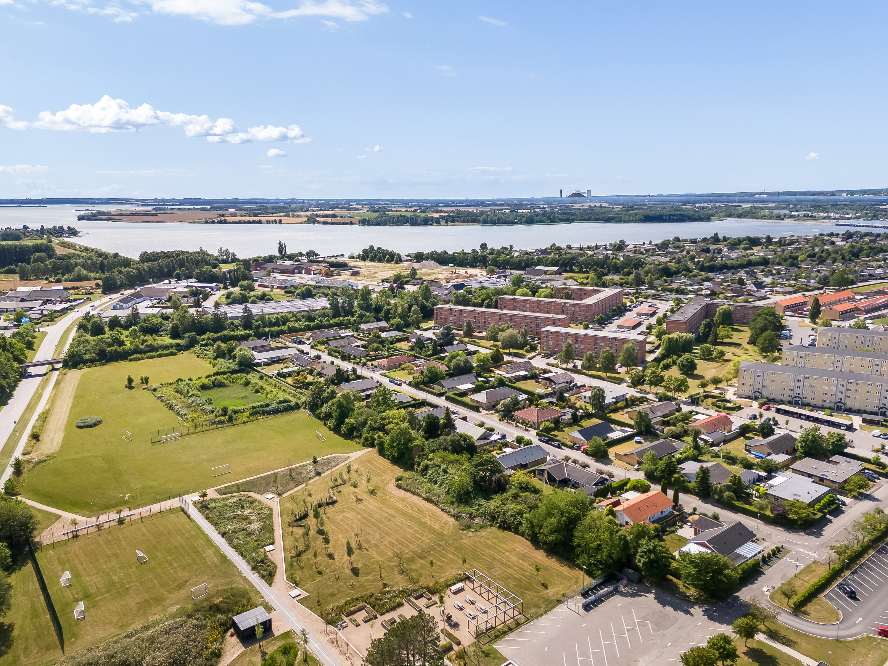 Fremhævet luftfoto billede i fuldskærmstilstand. Billede af Egevænget 9, 4800 Nykøbing F