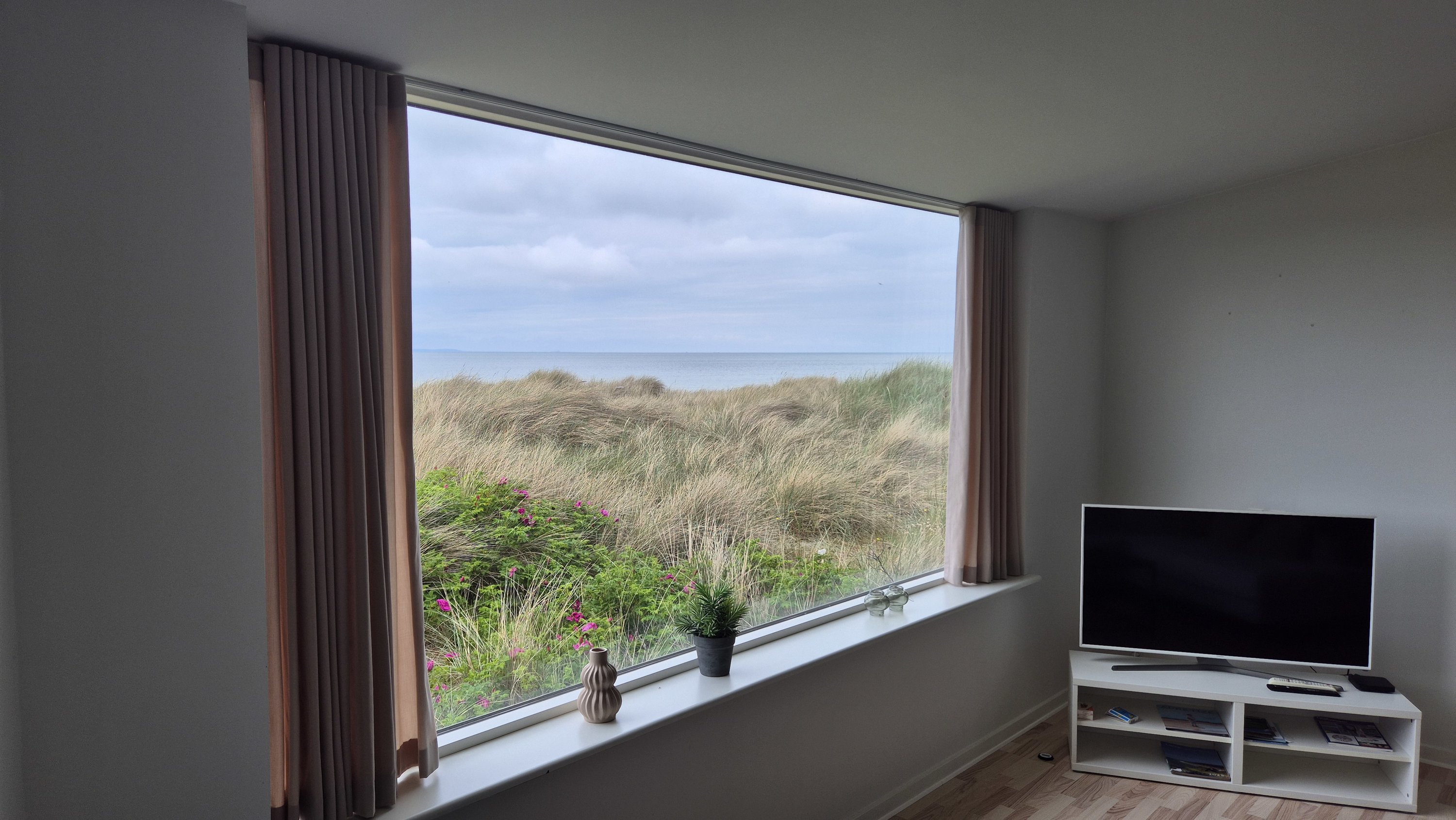 Miniaturebillede 1: . Billede af Strandkanten 11, Vesterø Havn, 9940 Læsø