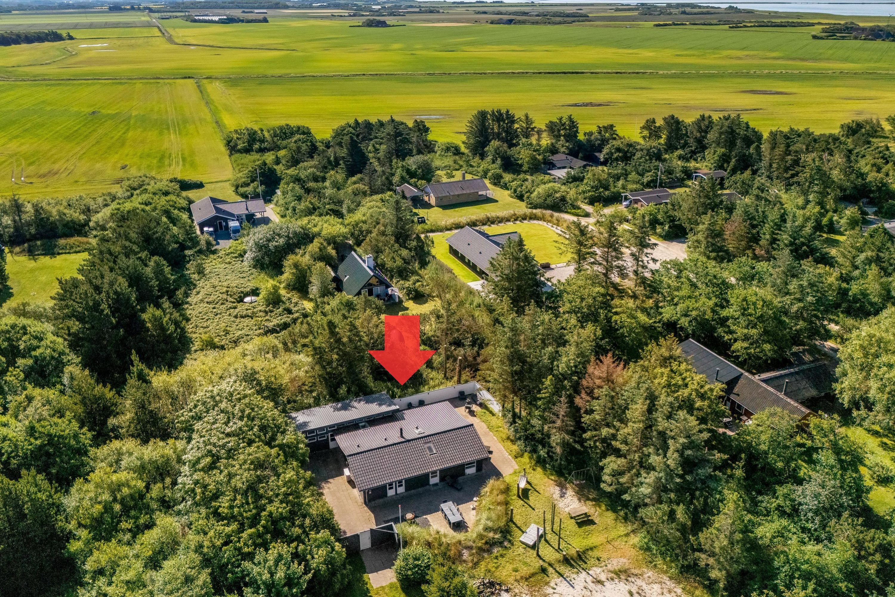 Fremhævet  billede i fuldskærmstilstand. Billede af Egernvej 13, Kleve, 6950 Ringkøbing