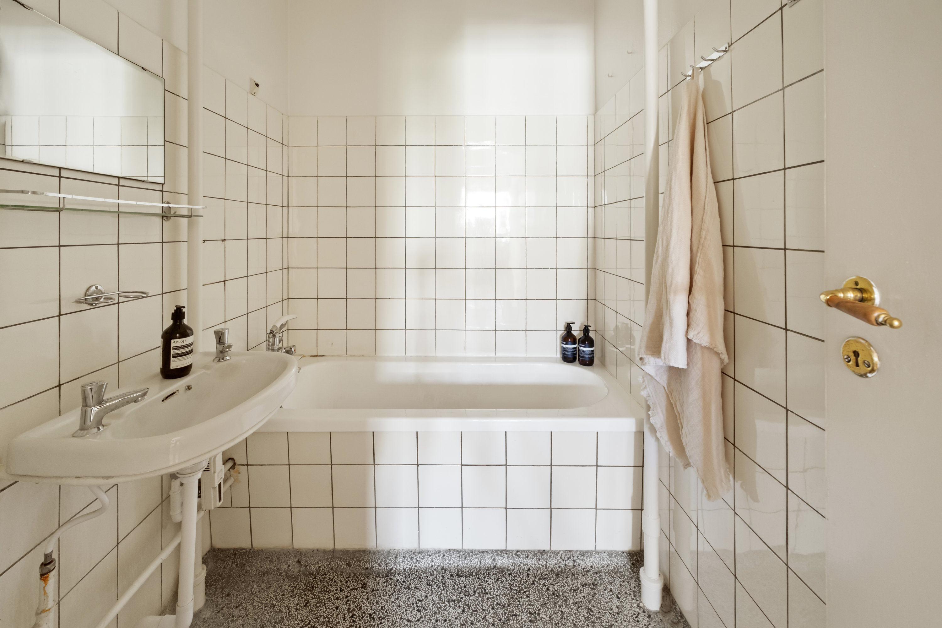 Fremhævet  billede i fuldskærmstilstand. Billede af Roskildevej 98, 3. th., 2000 Frederiksberg