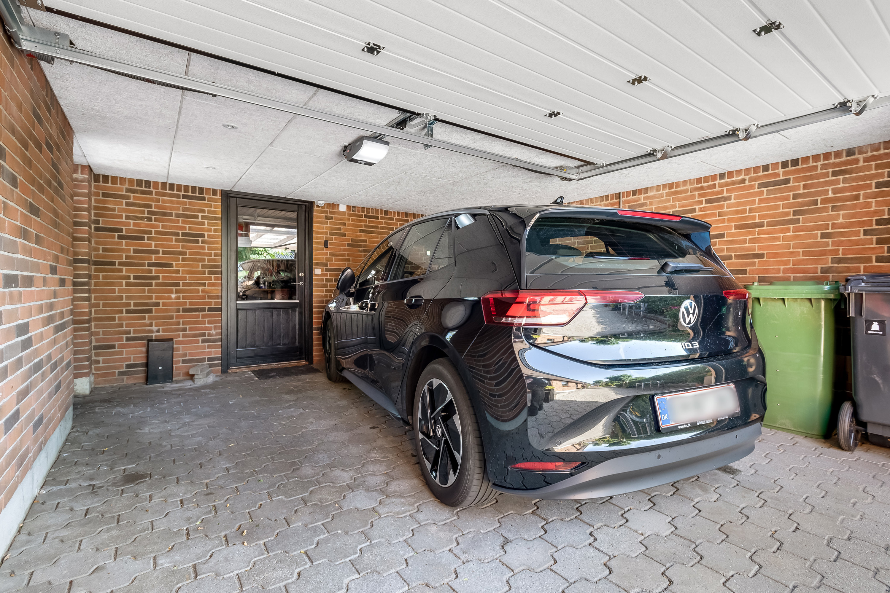 Fremhævet garage billede i fuldskærmstilstand. Billede af Slåenvej 182, Mejdal, 7500 Holstebro