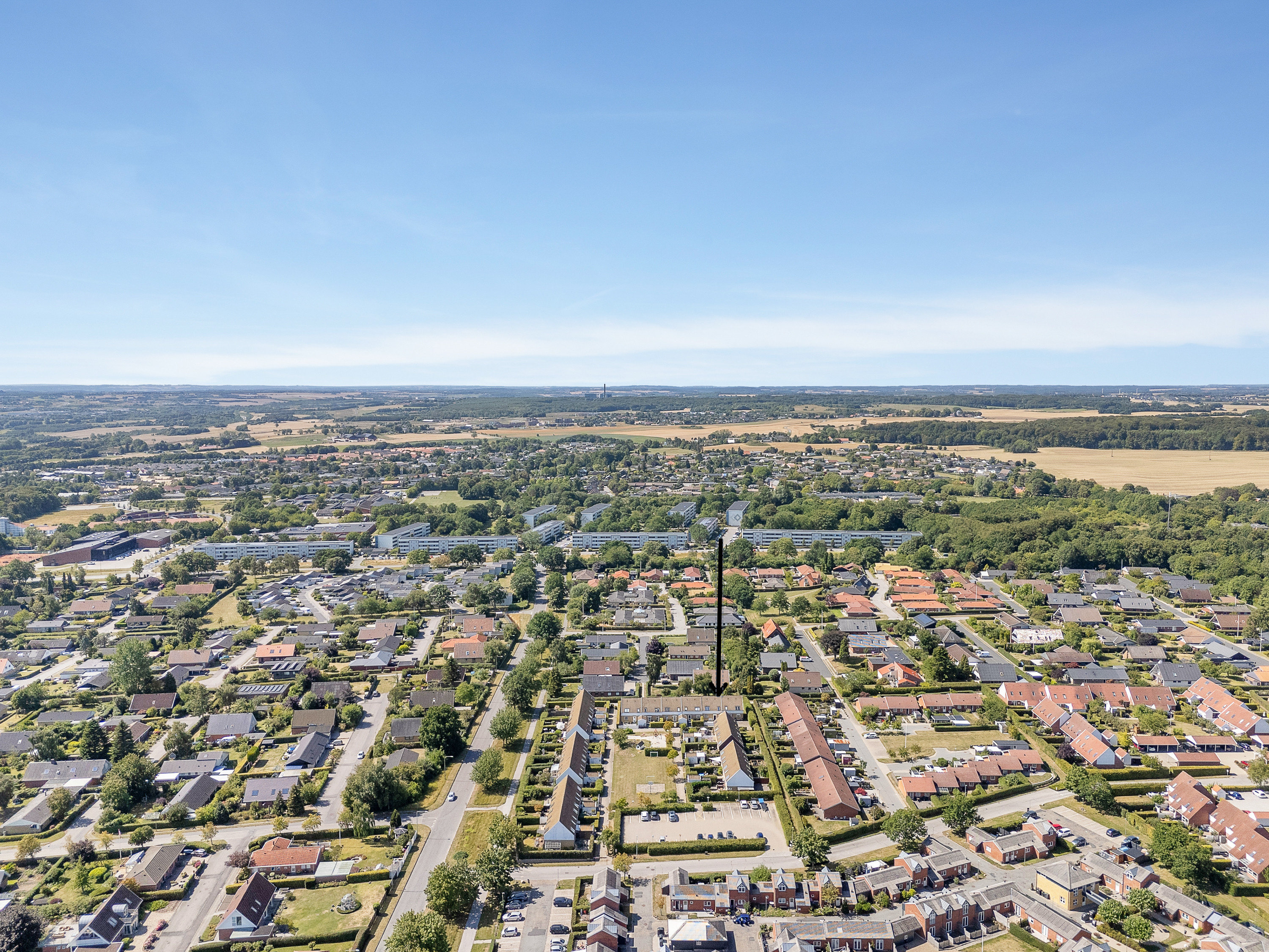 Fremhævet luftfoto billede i fuldskærmstilstand. Billede af Solbærhaven 35, 8520 Lystrup