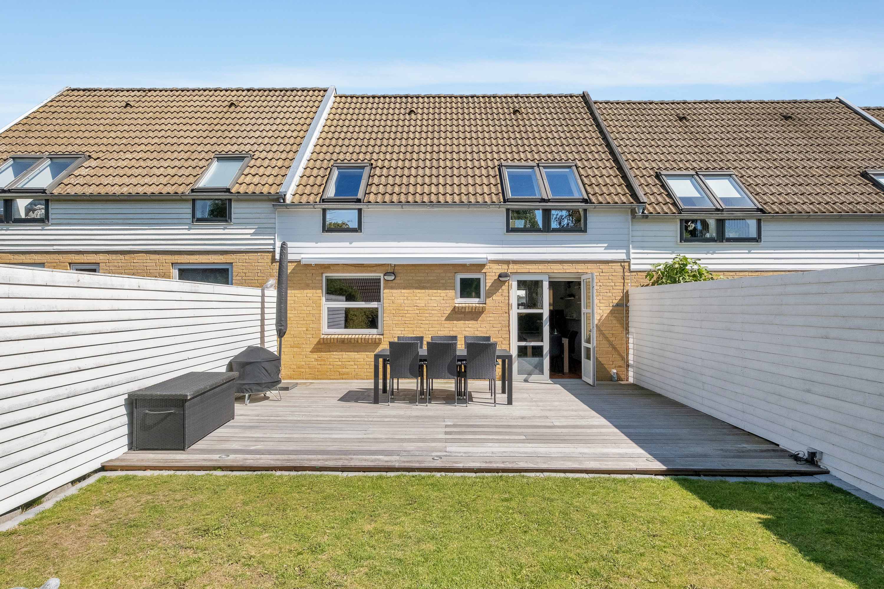 Rækkehus: Terrasse på Solbærhaven 35, 8520 Lystrup
