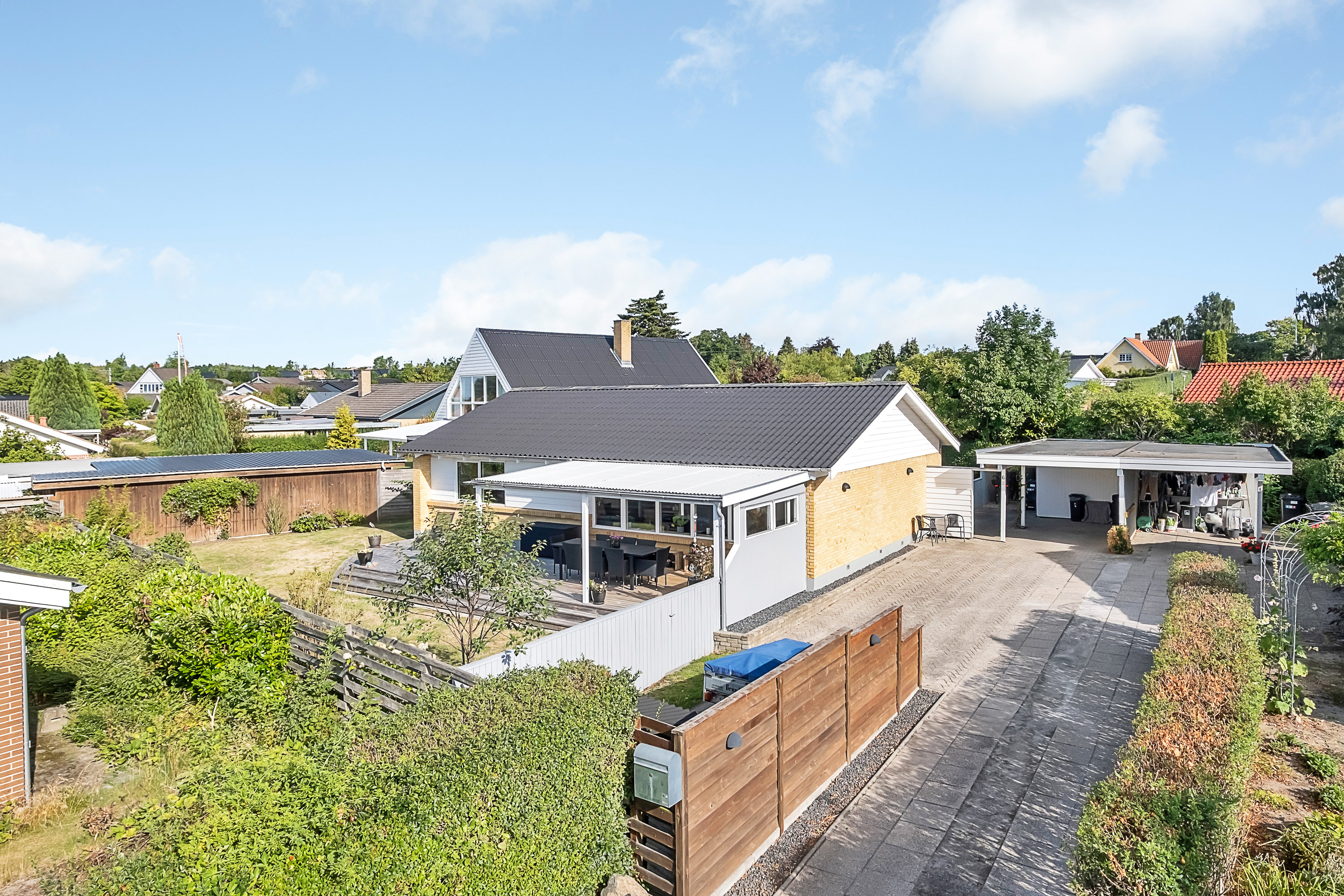 Fremhævet facade billede i fuldskærmstilstand. Billede af Dannevang 6, 8520 Lystrup
