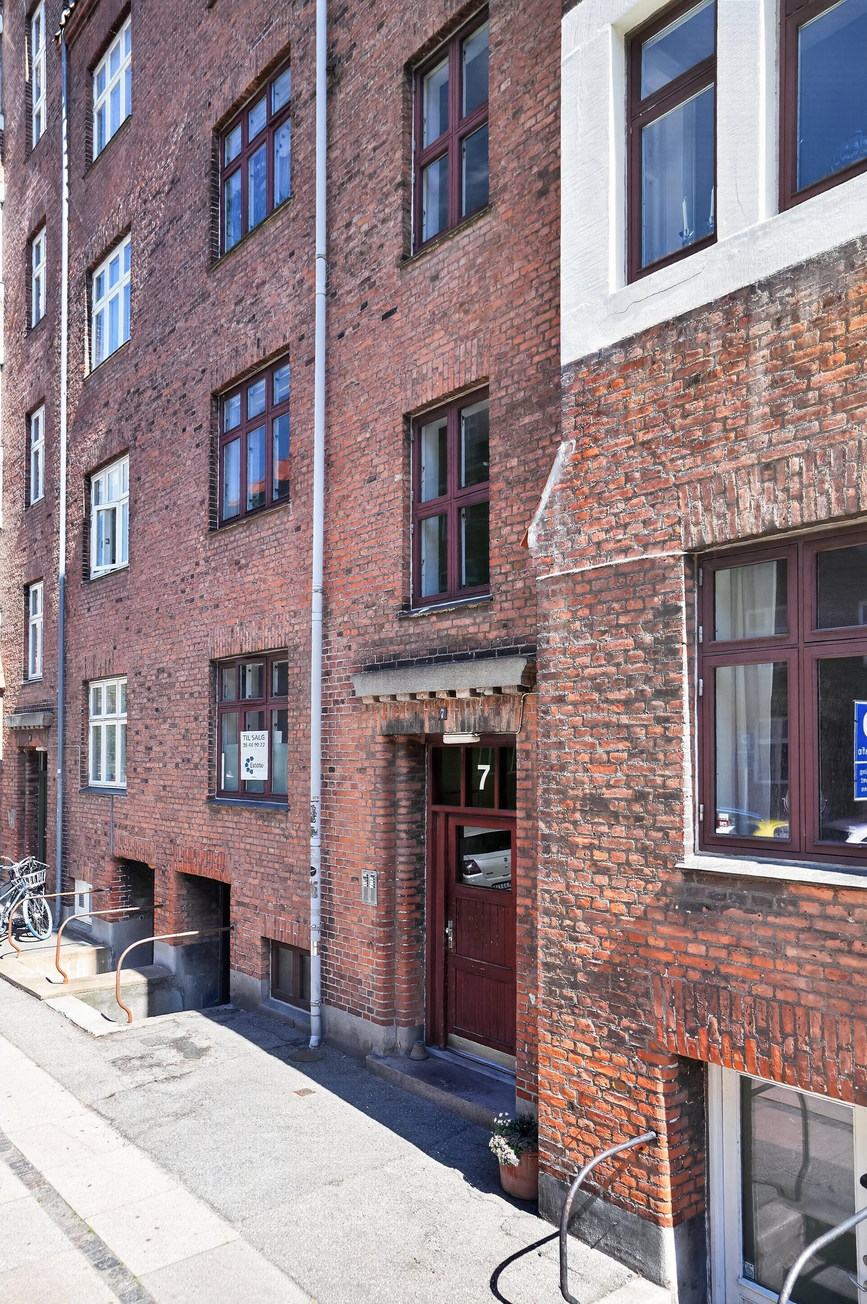 Fremhævet ejendommen billede i fuldskærmstilstand. Billede af Molbechsvej 7, st. tv., 2500 Valby