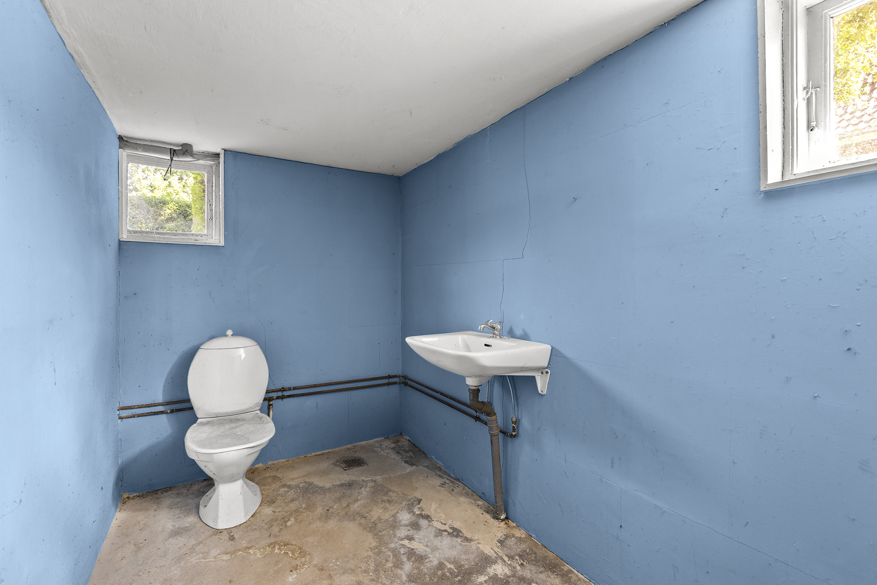 Fremhævet toilet billede i fuldskærmstilstand. Billede af Bygagervej 2, 4173 Fjenneslev