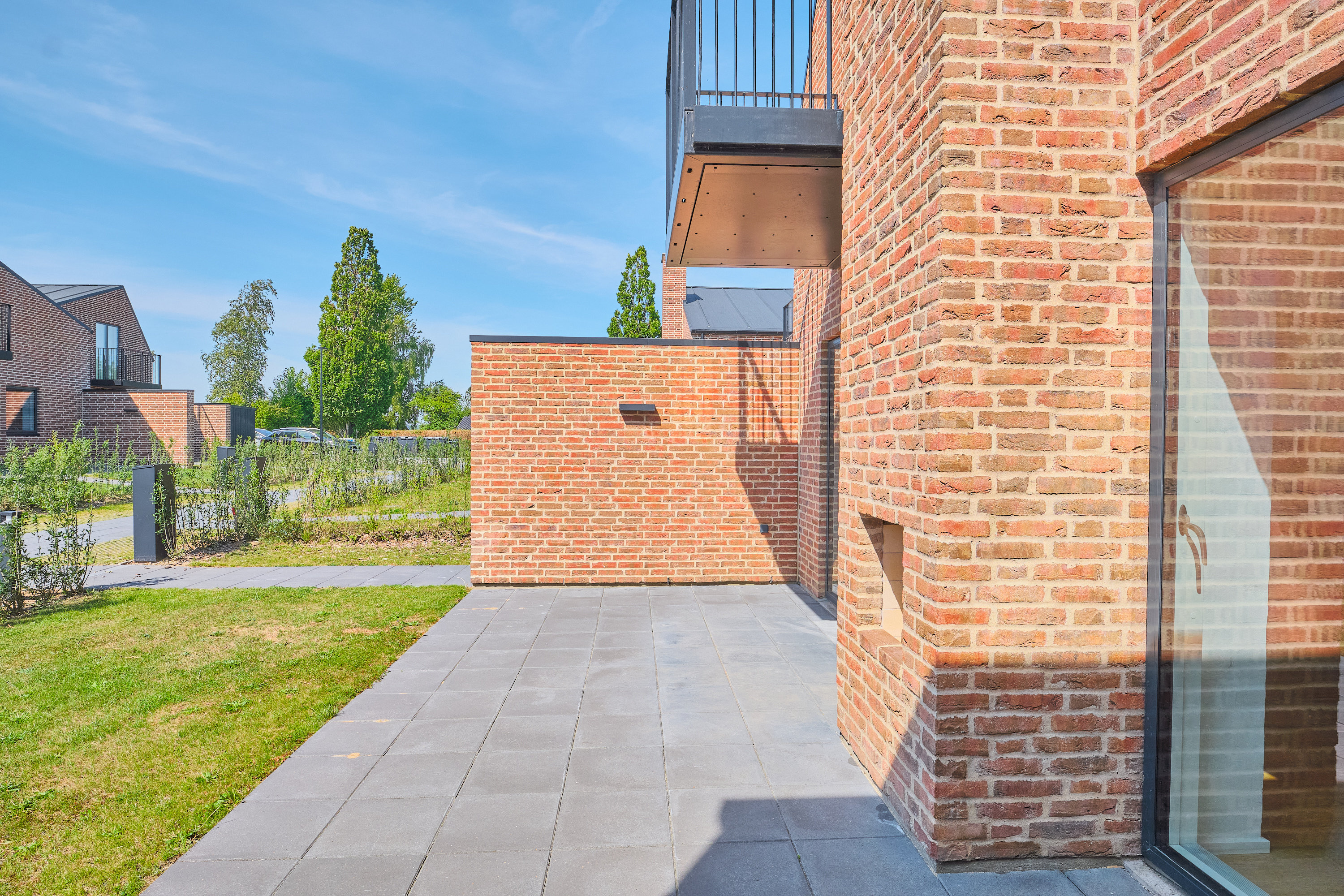 Fremhævet terrasse billede i fuldskærmstilstand. Billede af Skæring Have 12, 8250 Egå