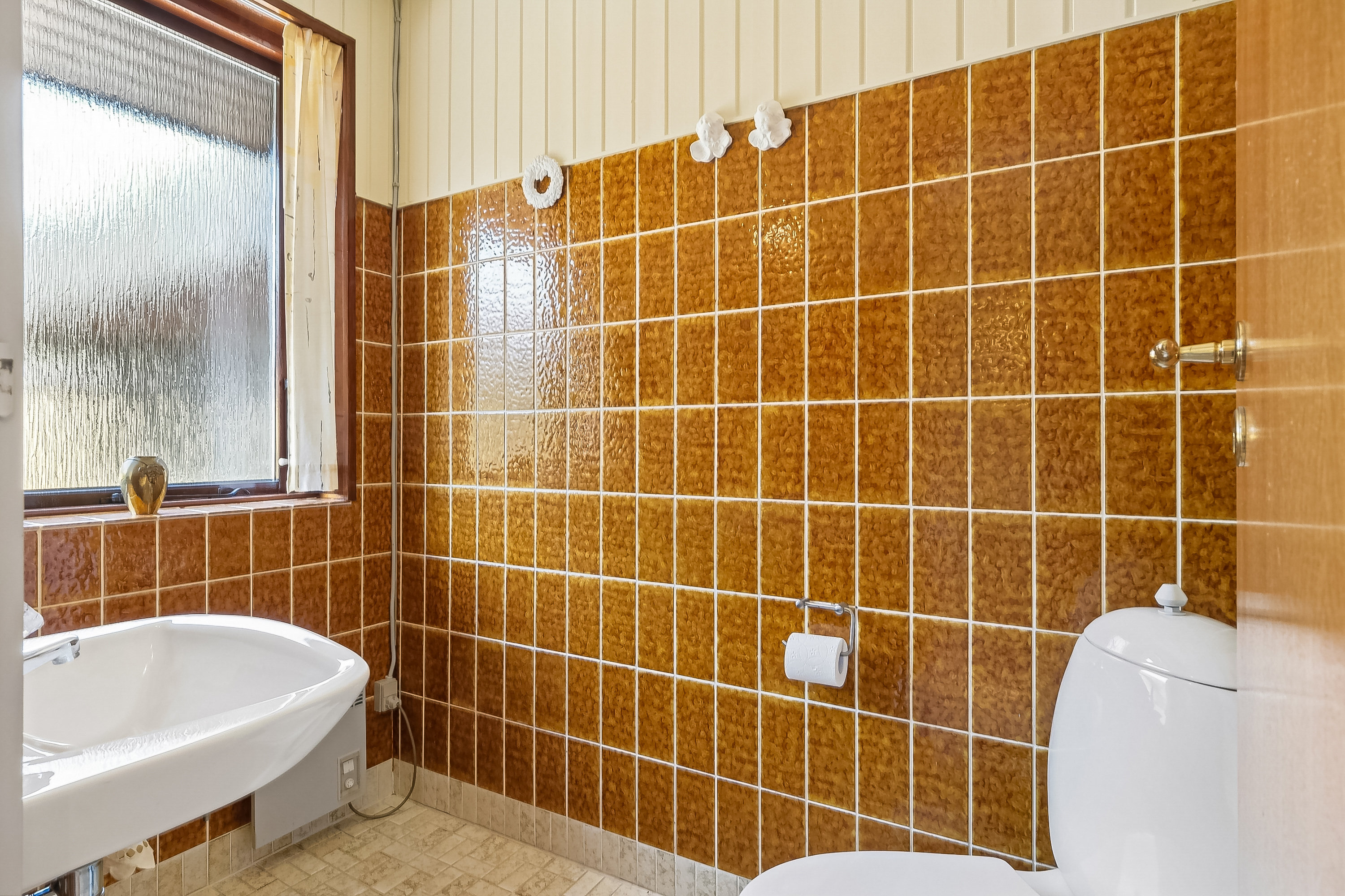Fremhævet toilet billede i fuldskærmstilstand. Billede af Stensgårdsvej 7, 5620 Glamsbjerg