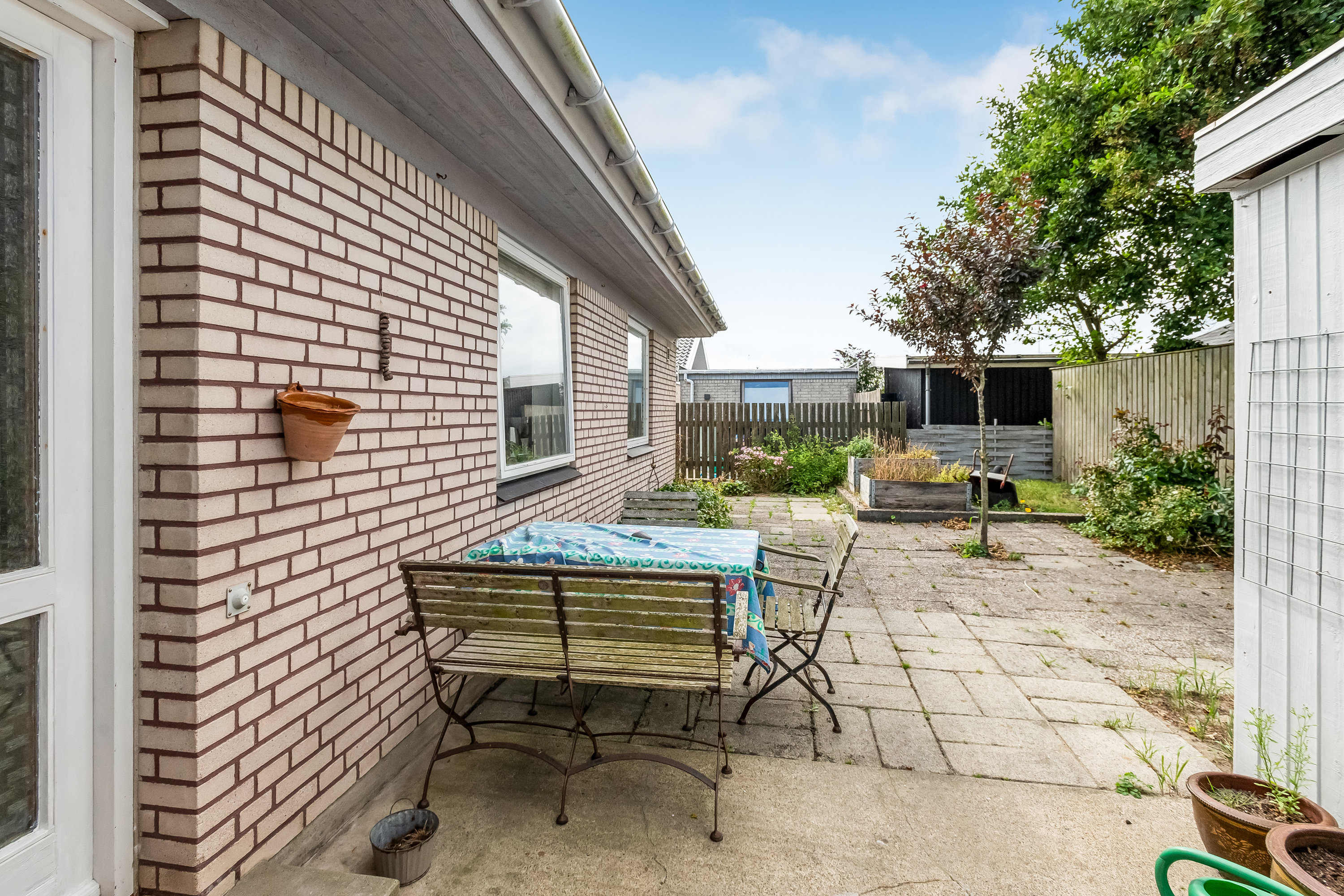 Fremhævet terrasse billede i fuldskærmstilstand. Billede af Apollovej 13, 6960 Hvide Sande