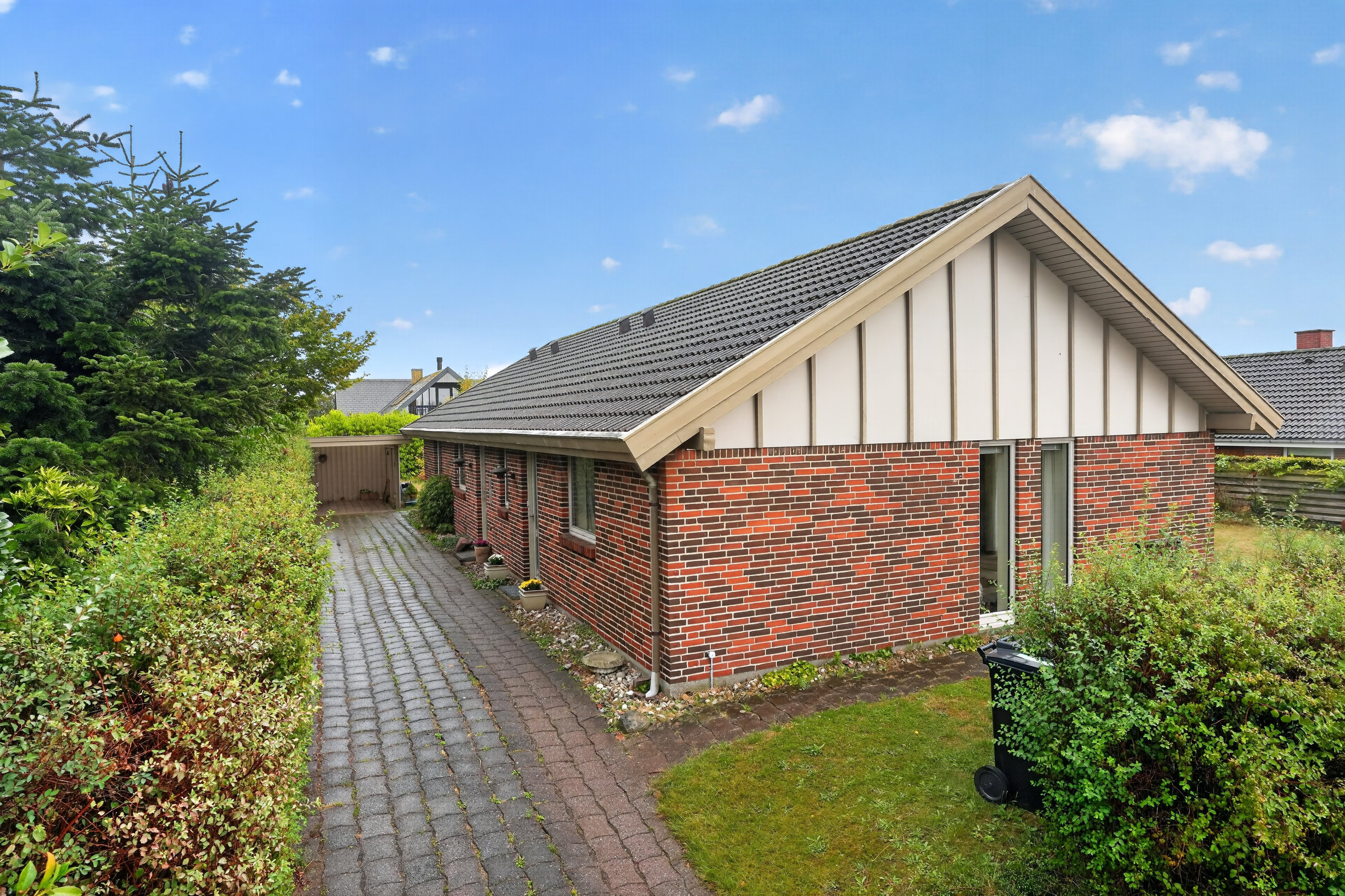 Miniaturebillede 1: ejendommen. Billede af Ålholmparken 176, 3400 Hillerød
