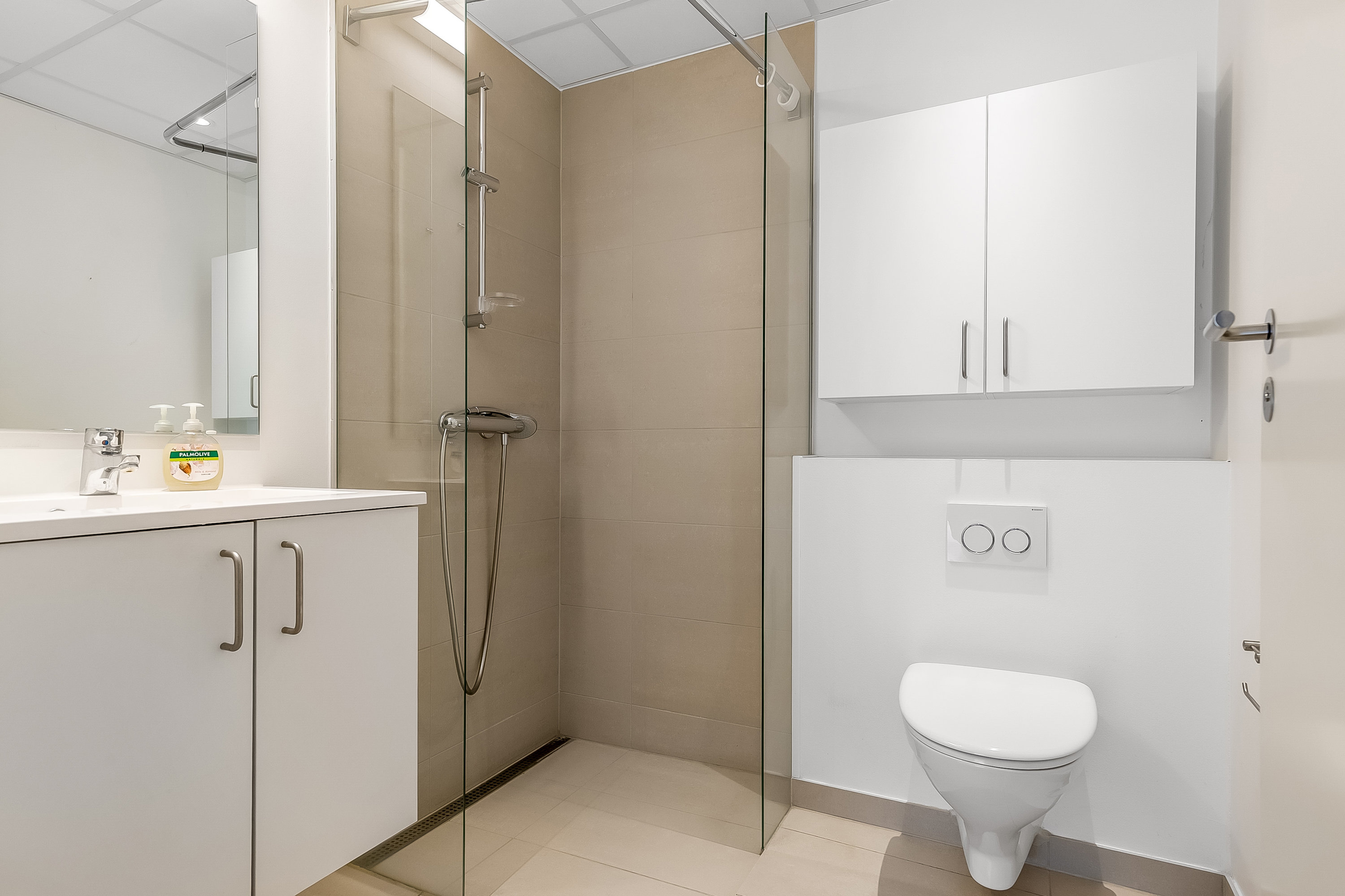 Fremhævet badeværelse billede i fuldskærmstilstand. Billede af Ved Hammerværket 20, 3. th., 7100 Vejle