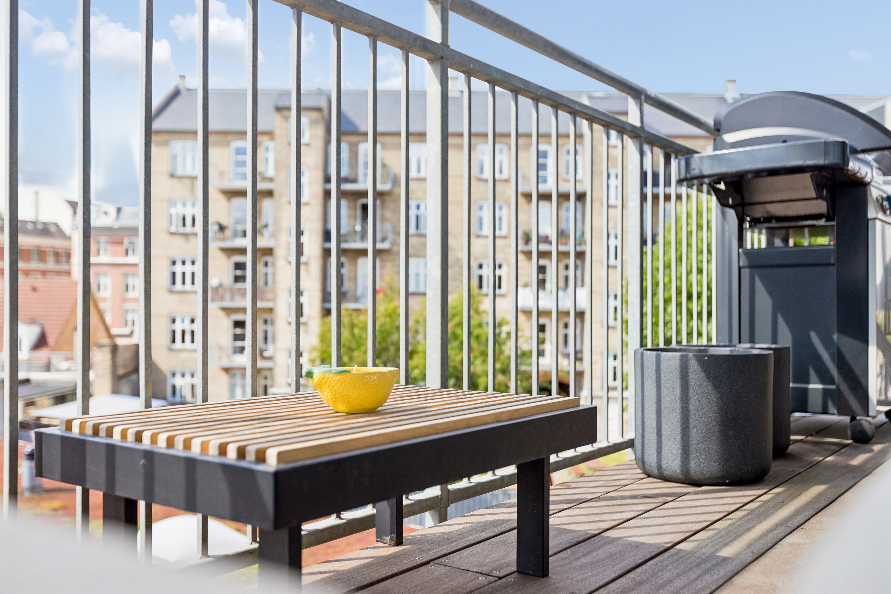 Fremhævet terrasse billede i fuldskærmstilstand. Billede af Kirkegårdsvej 8, 2. 24., 2300 København S