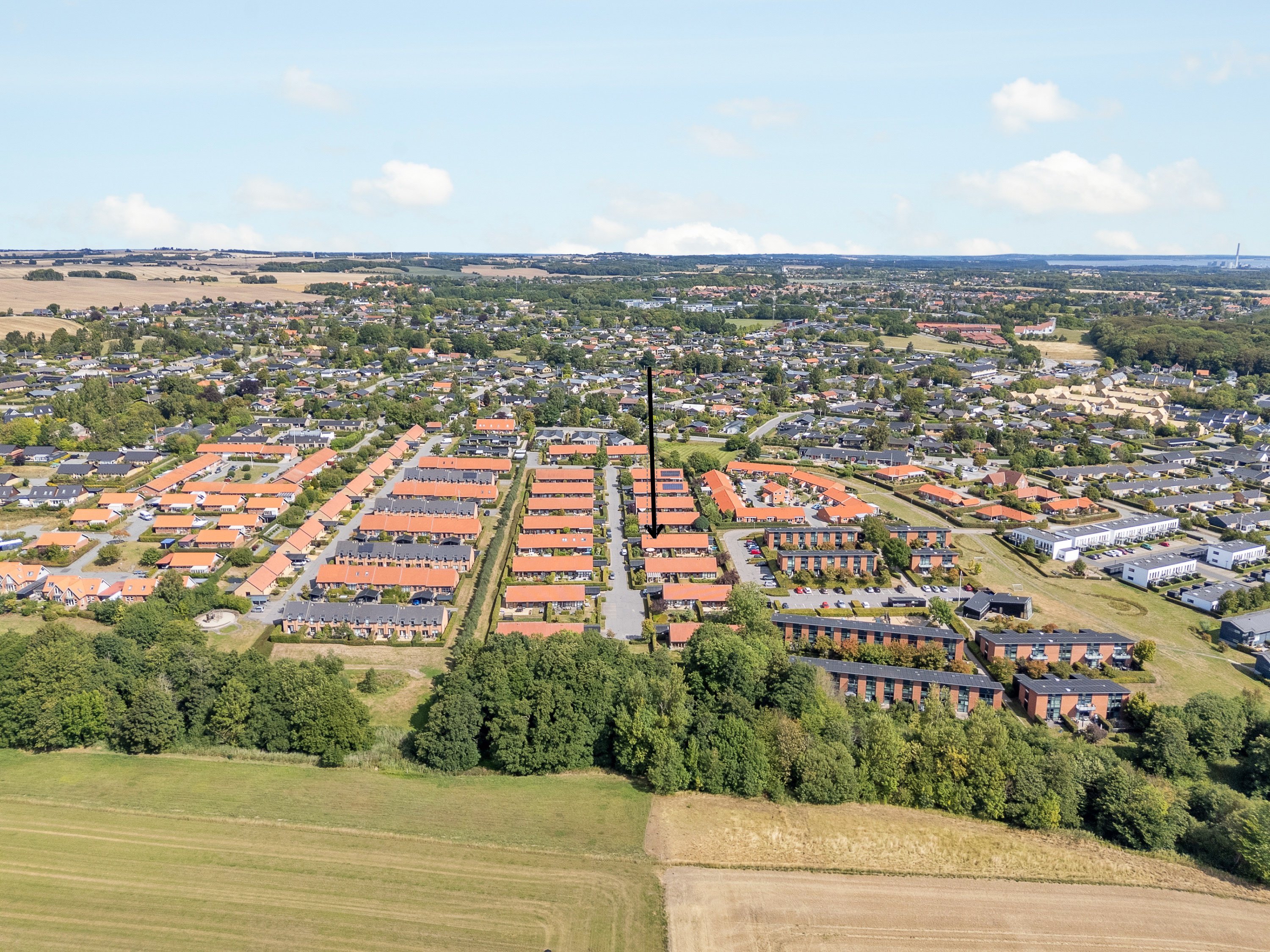 Fremhævet luftfoto billede i fuldskærmstilstand. Billede af Ellebæk Parkvej 41, 8520 Lystrup