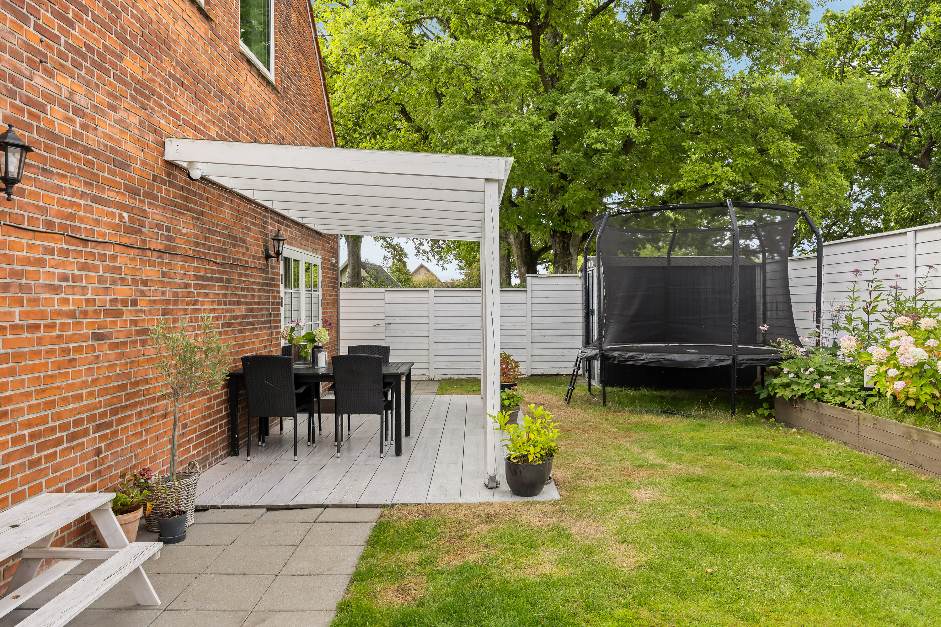 Fremhævet terrasse billede i fuldskærmstilstand. Billede af Grønnevej 133A, 2830 Virum