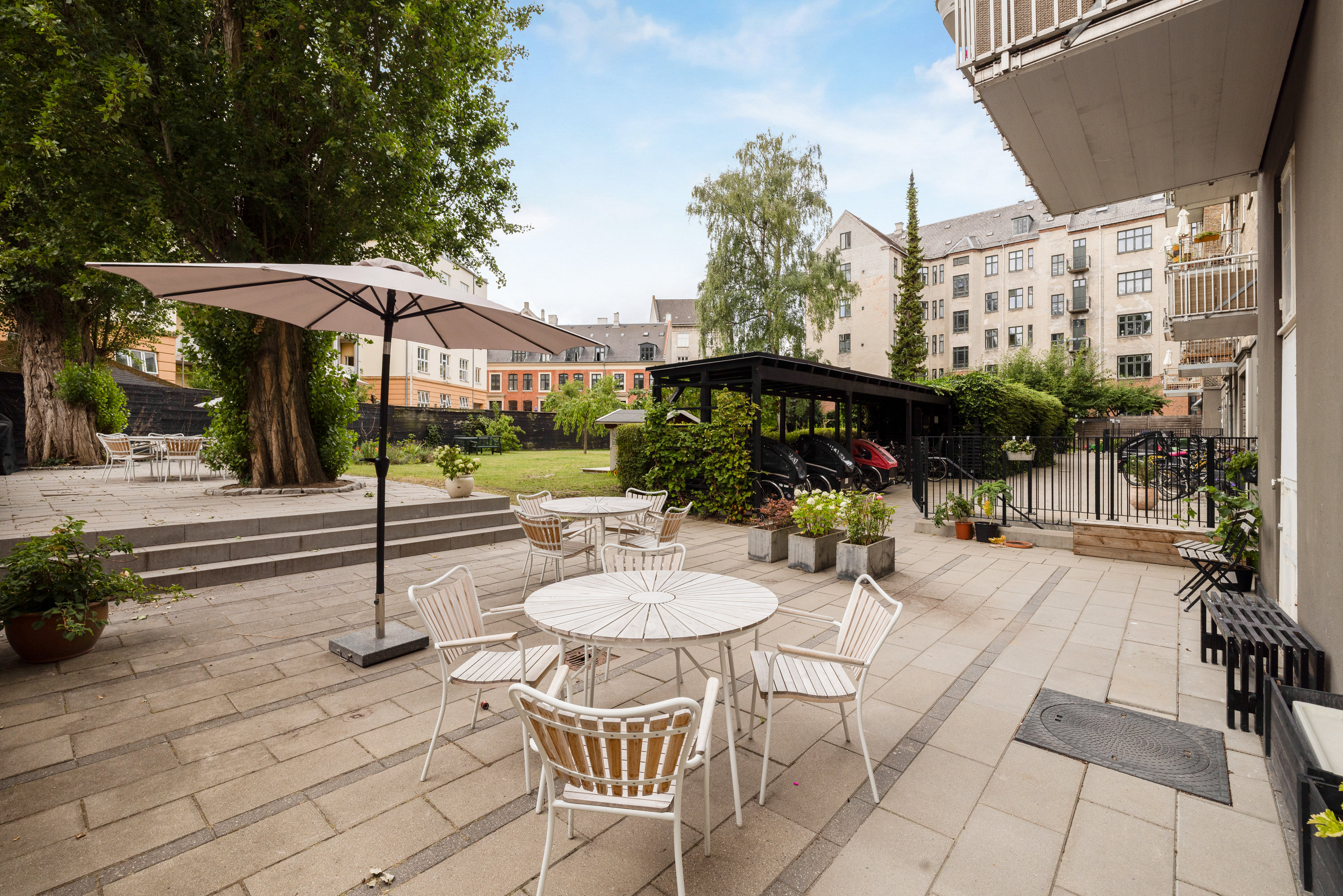 Fremhævet gårdmiljø billede i fuldskærmstilstand. Billede af Vesterbrogade 169, 4. th., 1800 Frederiksberg C
