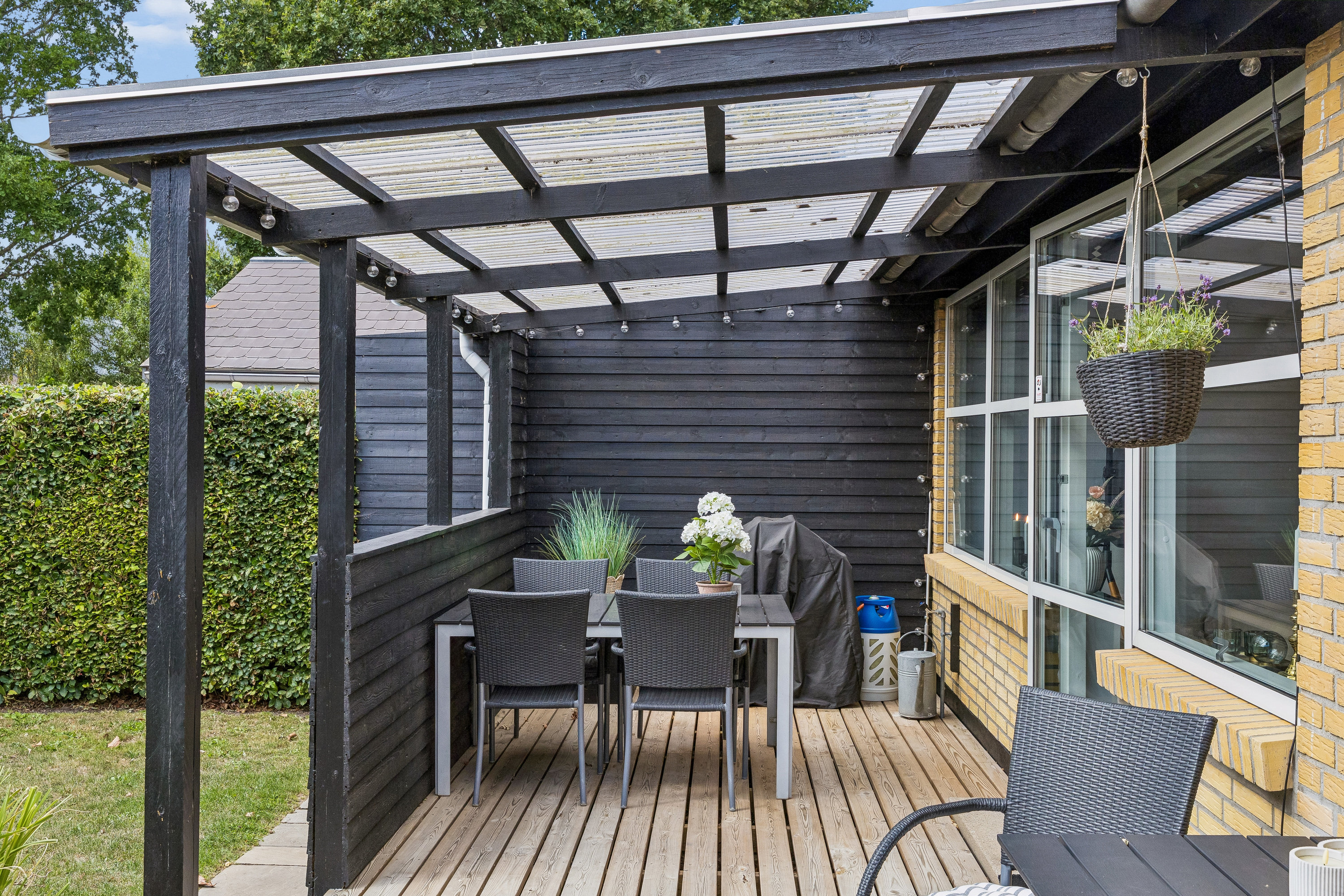 Fremhævet terrasse billede i fuldskærmstilstand. Billede af Hjejlebakken 98, Snestrup, 5210 Odense NV