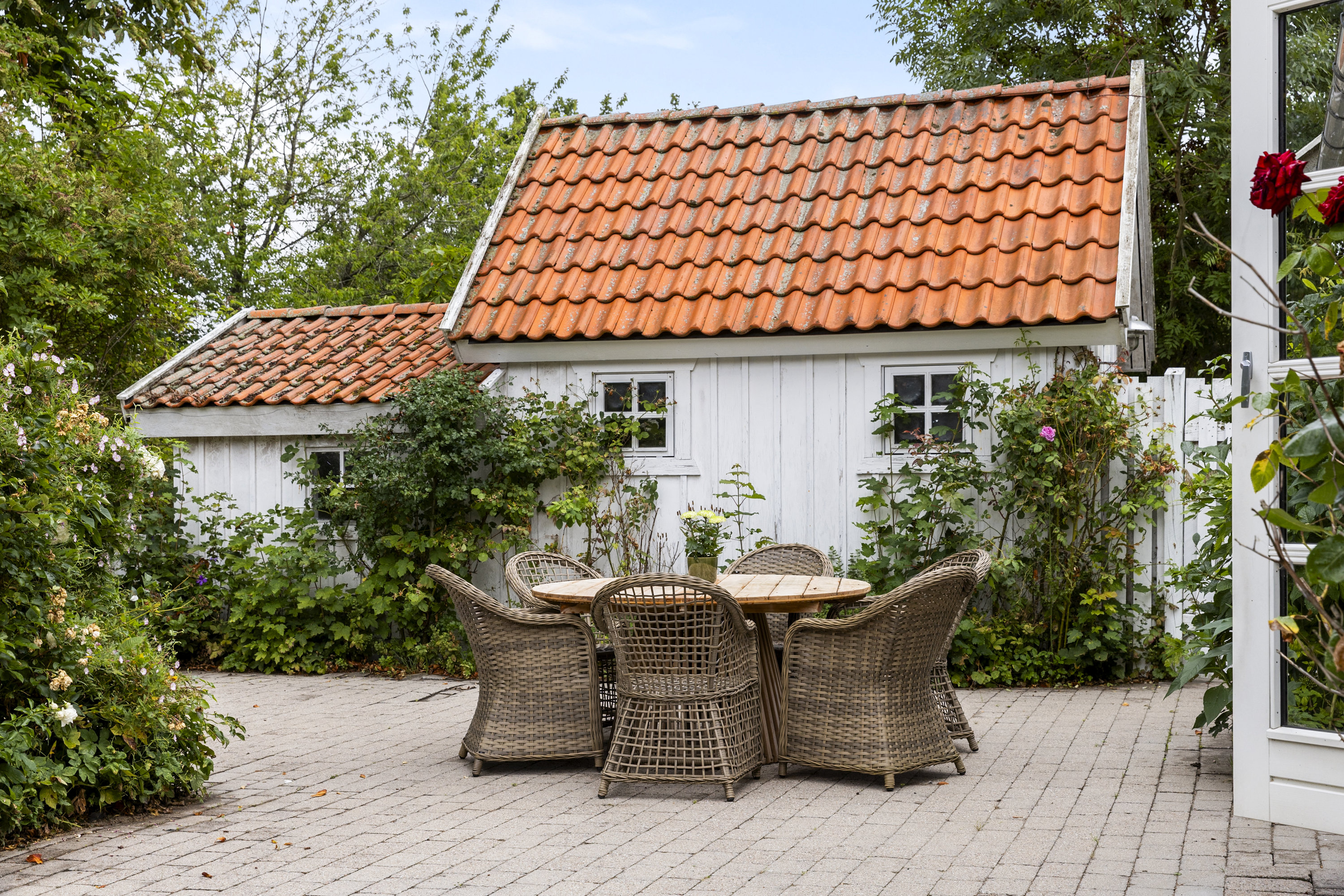 Fremhævet terrasse billede i fuldskærmstilstand. Billede af Tveje-Merløse 1E, 4300 Holbæk