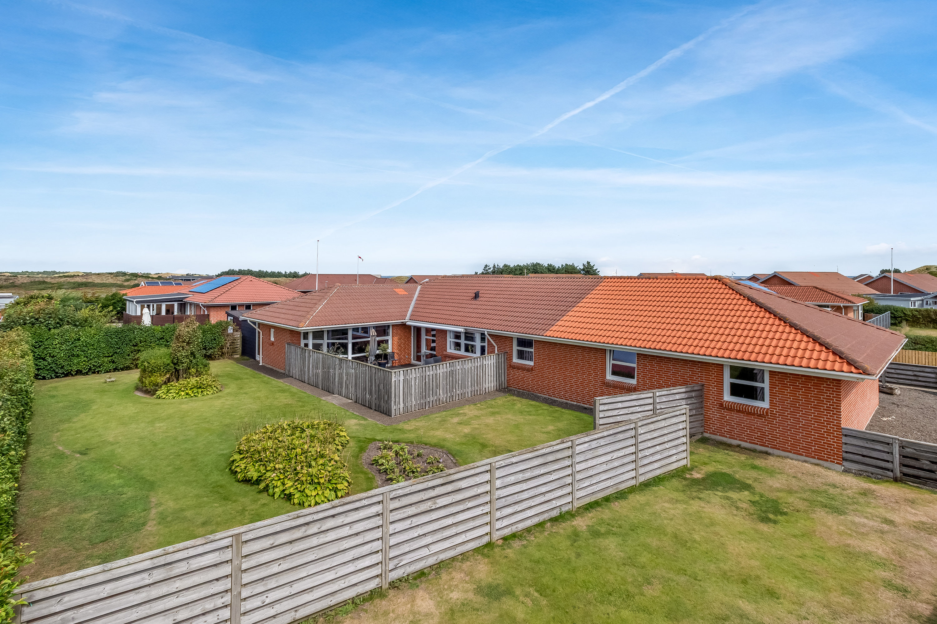 Miniaturebillede 1: ejendommen. Billede af Geflevej 66, 6960 Hvide Sande