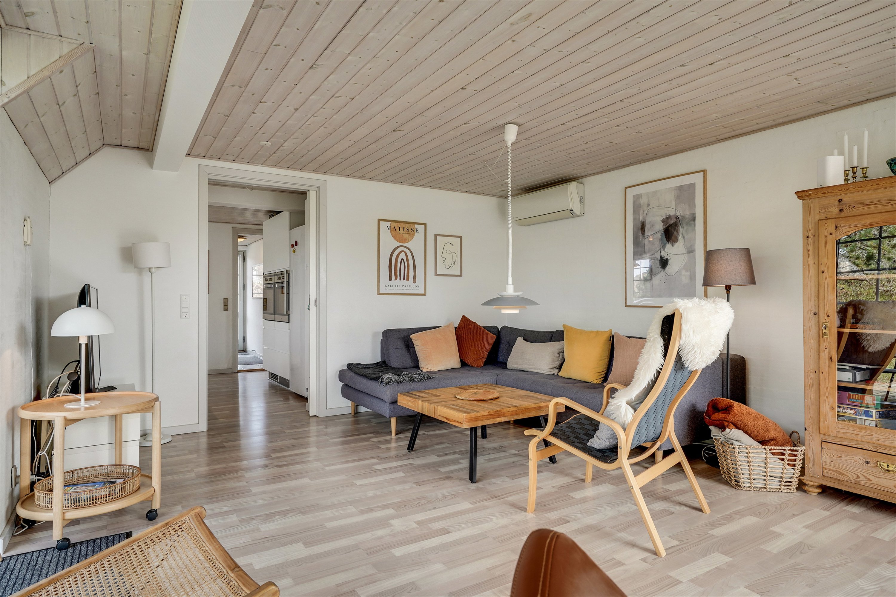 Fremhævet stue billede i fuldskærmstilstand. Billede af Hyldebærvej 12, Henne Strand, 6854 Henne