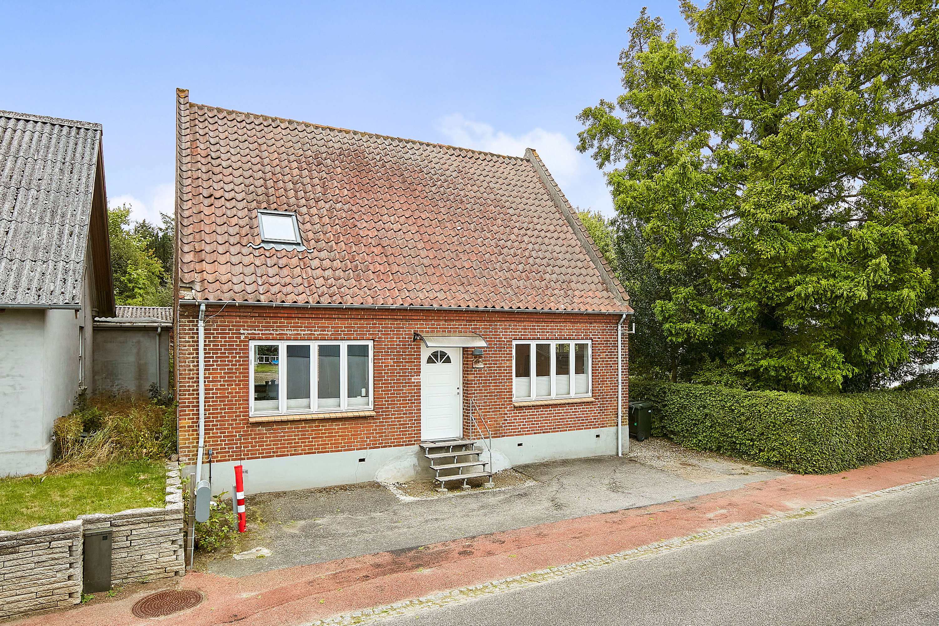Villa: Facade fra vejen på Borgergade 54, 7140 Stouby
