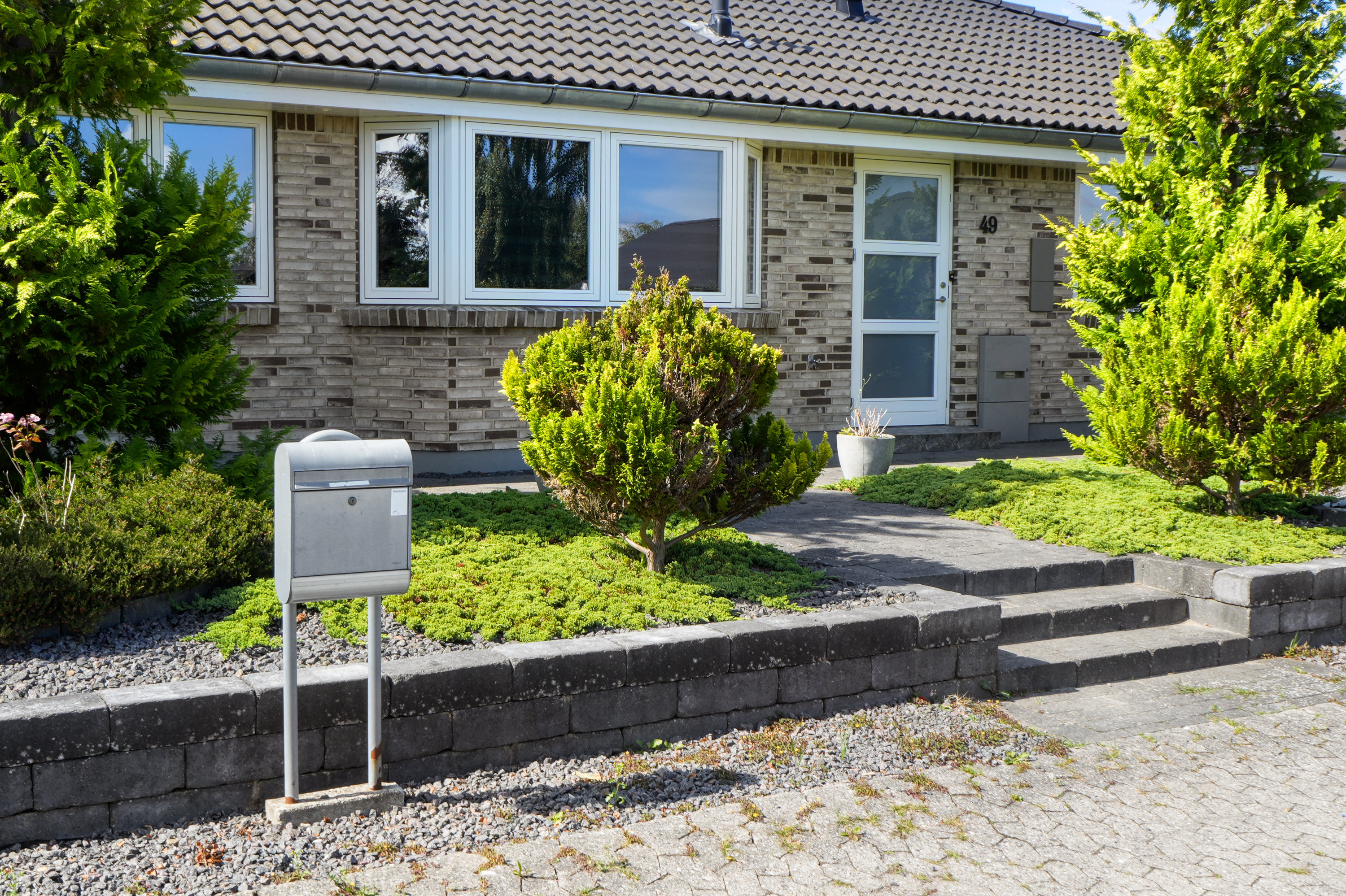 Fremhævet terrasse billede i fuldskærmstilstand. Billede af Høstbuen 49, 2750 Ballerup