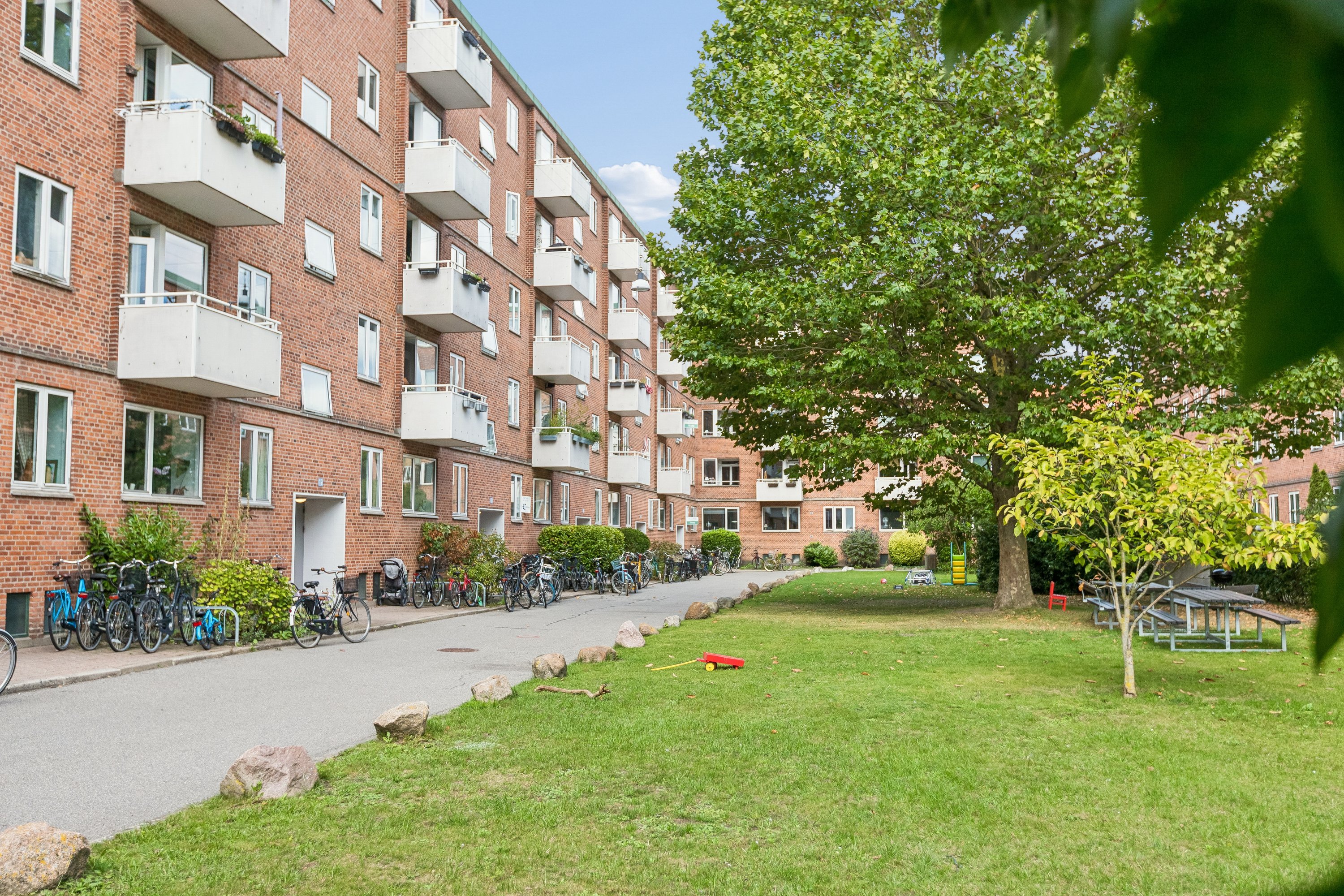 Fremhævet andet billede i fuldskærmstilstand. Billede af Reberbanegade 21, st. th., 2300 København S
