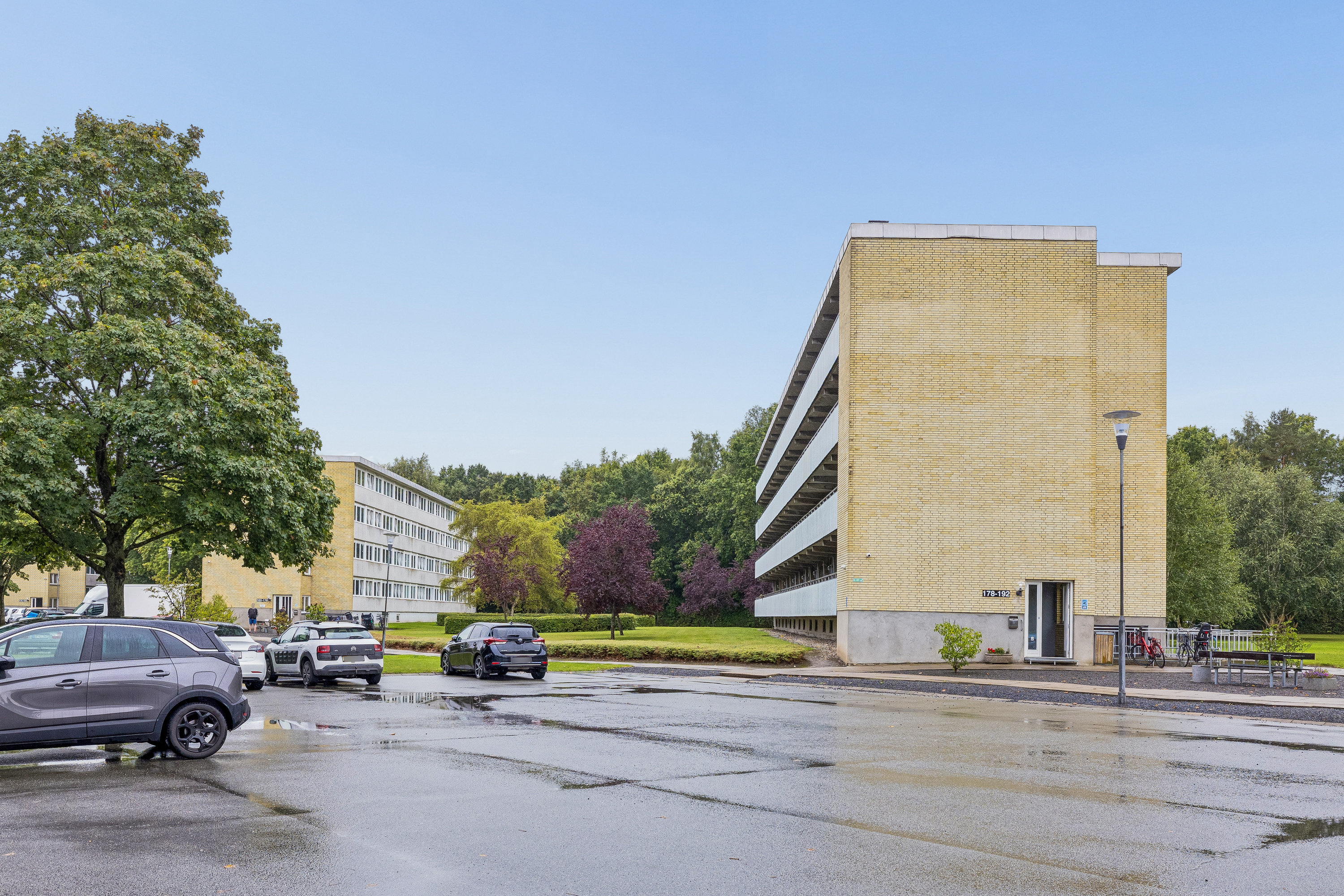 Fremhævet andet billede i fuldskærmstilstand. Billede af Æbleparken 178, 2., Søhus, 5270 Odense N