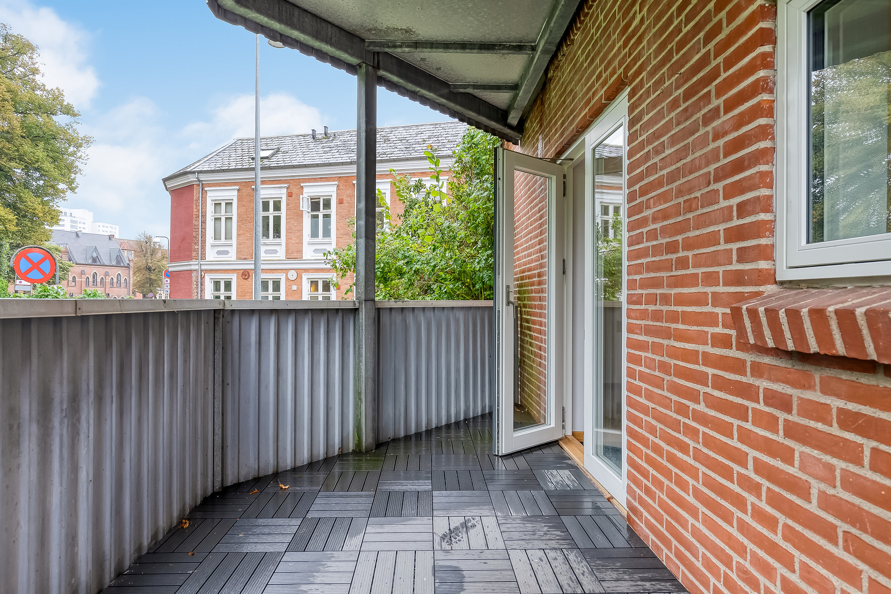 Fremhævet altan billede i fuldskærmstilstand. Billede af Jernbanegade 24, st. th., 7100 Vejle
