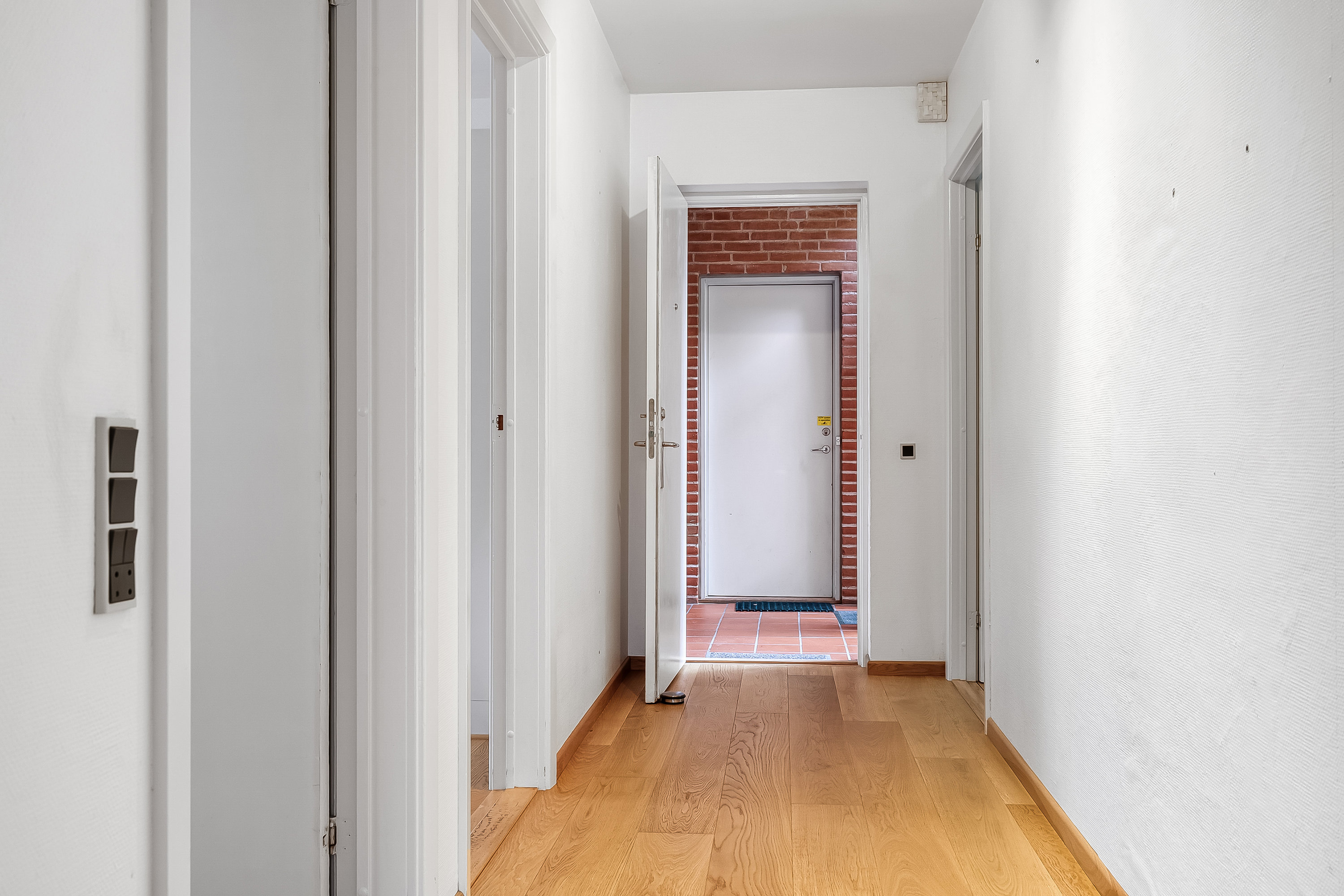 Fremhævet entré billede i fuldskærmstilstand. Billede af Jernbanegade 24, st. th., 7100 Vejle