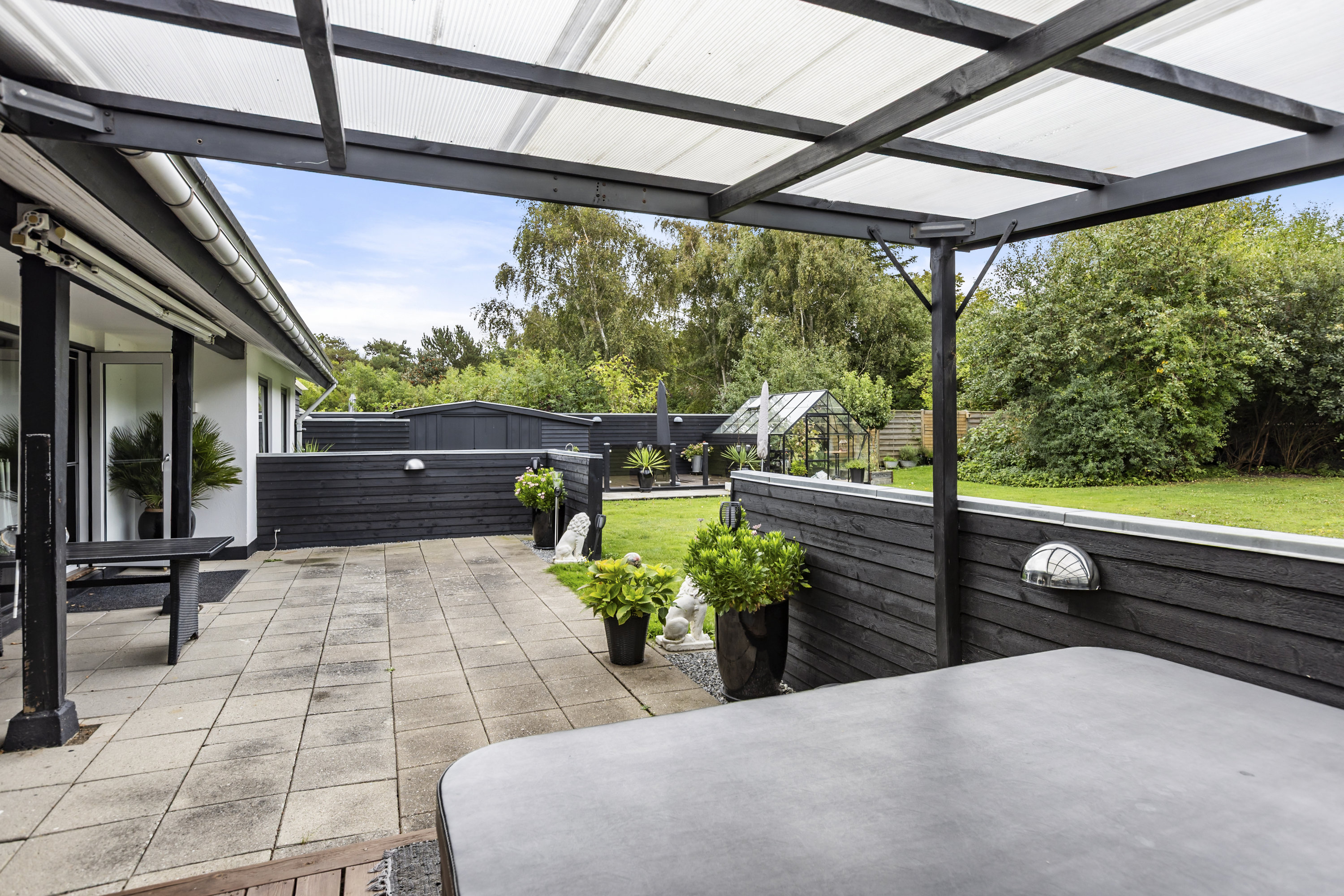Miniaturebillede 2: terrasse. Billede af Mejsevænget 18, Kirke Stillinge, 4200 Slagelse