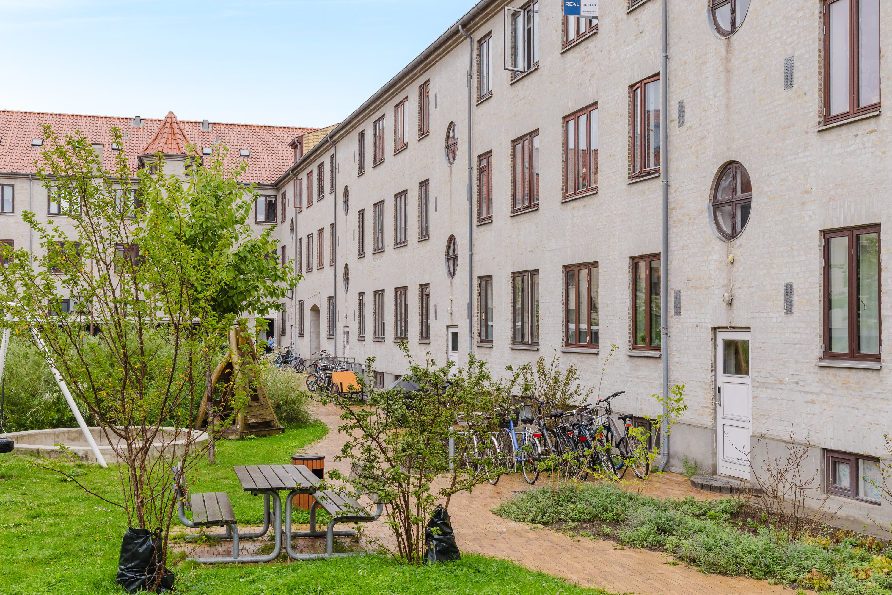 Fremhævet andet billede i fuldskærmstilstand. Billede af Beethovensvej 11, 2. th., 2450 København SV