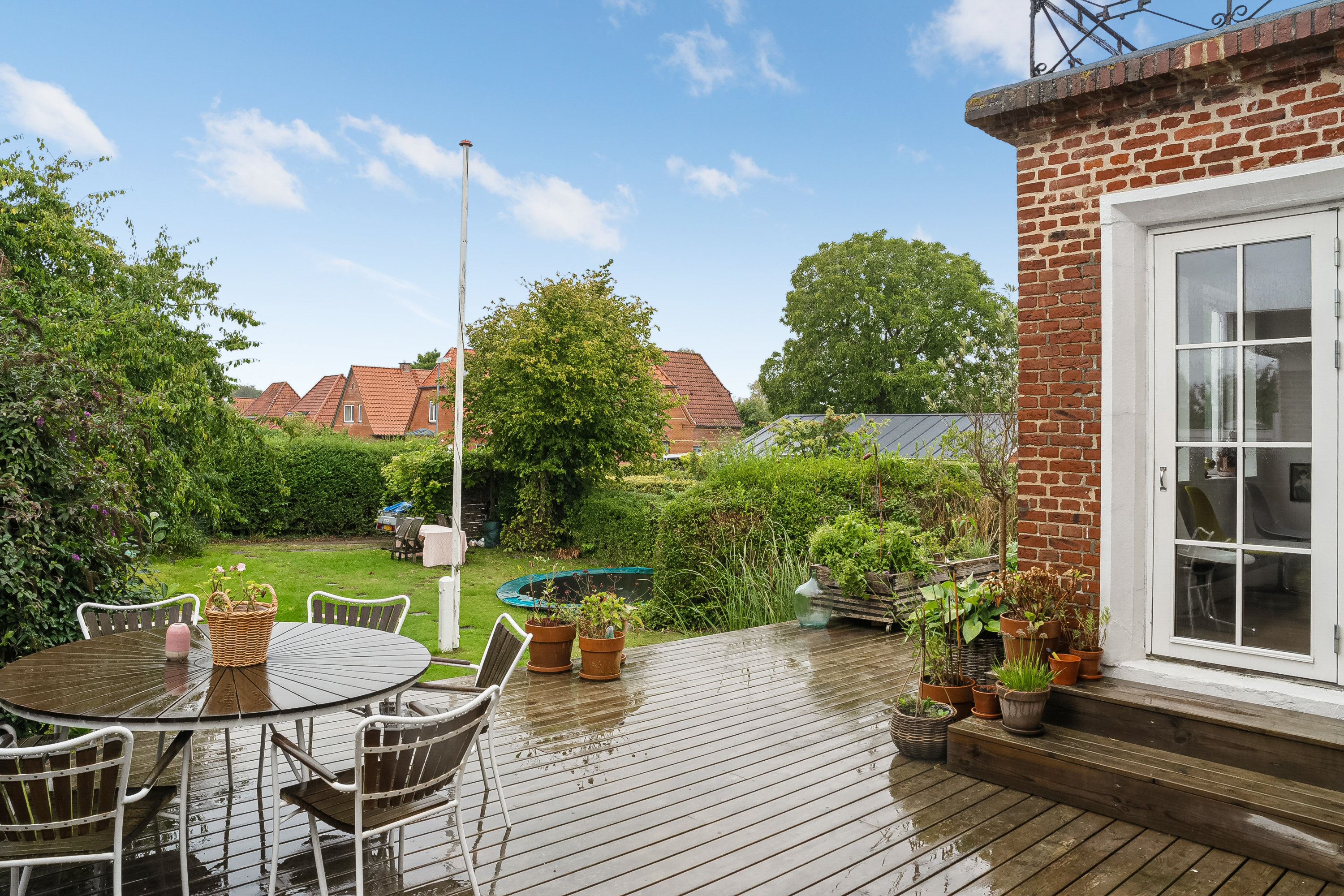 Fremhævet terrasse billede i fuldskærmstilstand. Billede af Østre Hougvej 16, 5500 Middelfart