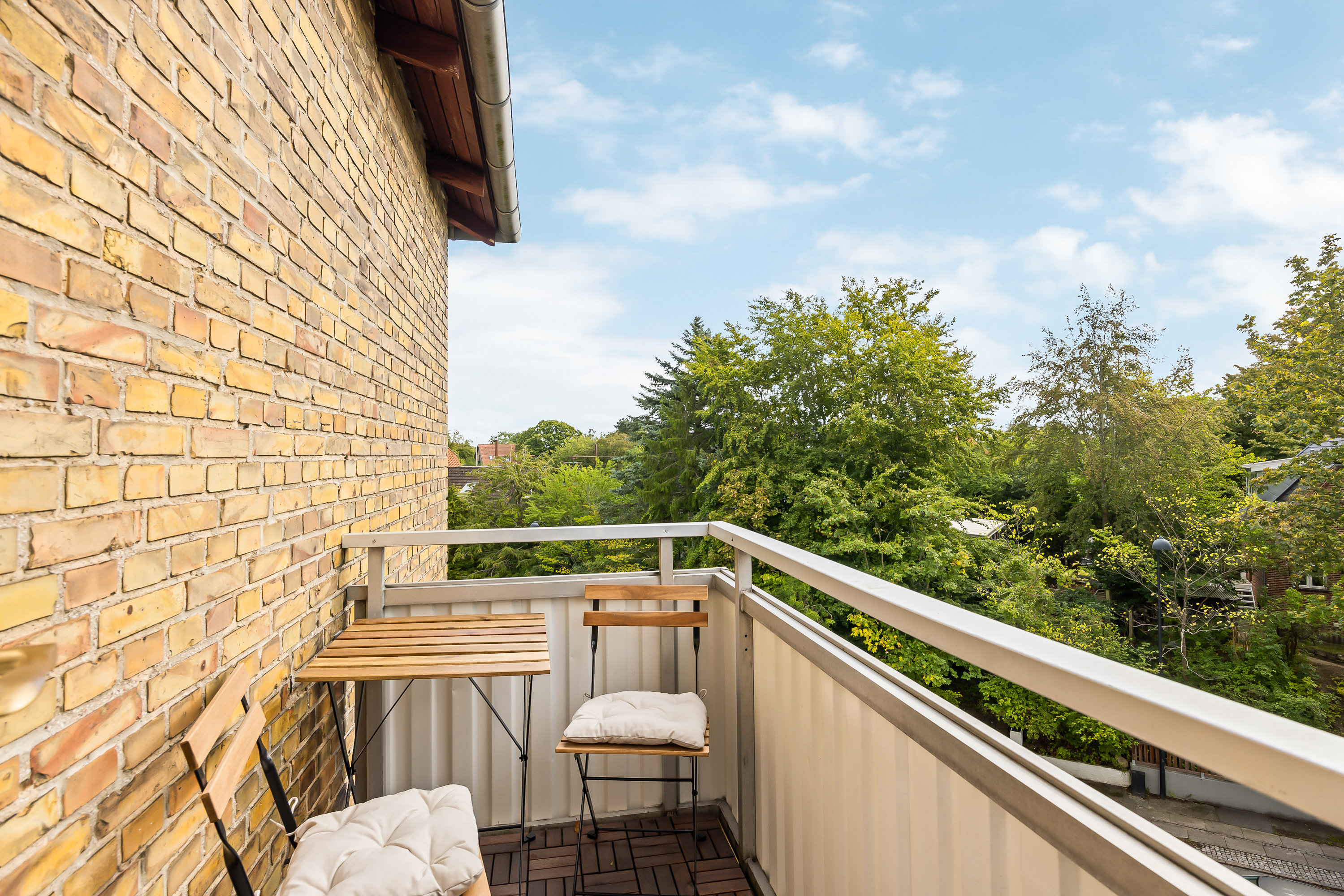 Fremhævet altan billede i fuldskærmstilstand. Billede af Ordrupvej 14, 2. th., 2920 Charlottenlund