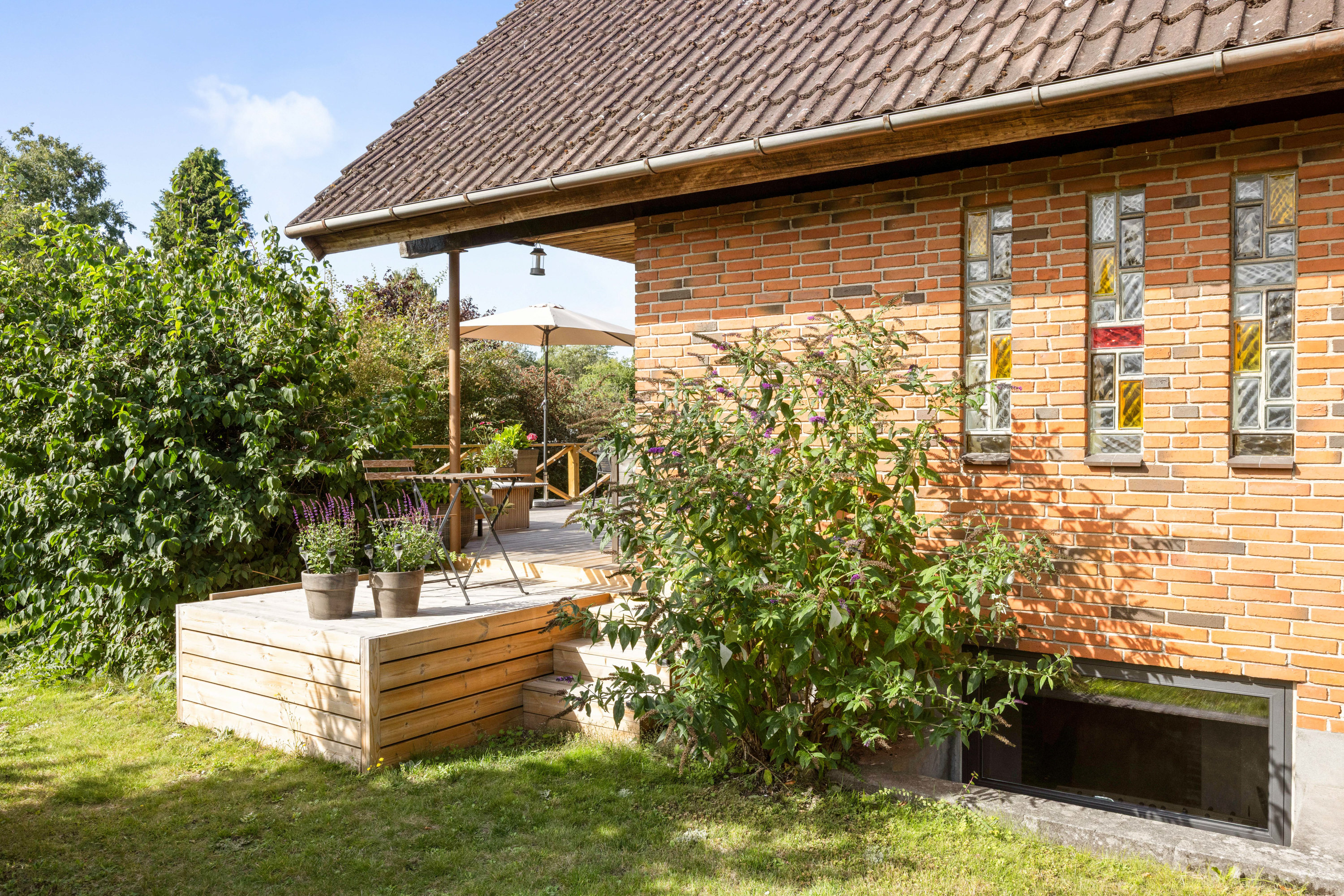 Fremhævet facade billede i fuldskærmstilstand. Billede af Ludvig Holsteins Alle 88, 2750 Ballerup