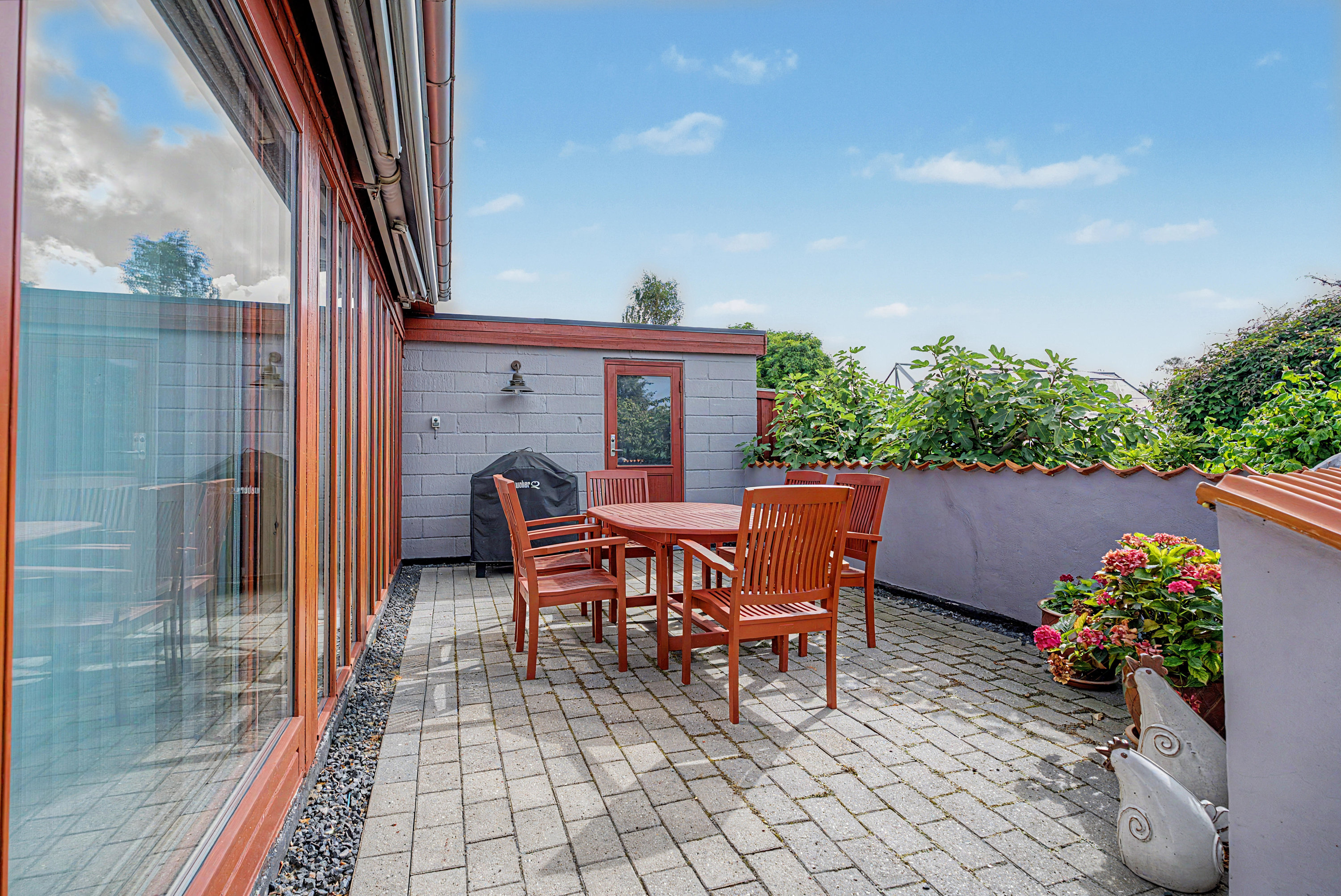 Fremhævet terrasse billede i fuldskærmstilstand. Billede af Krukholmvej 18, 4900 Nakskov