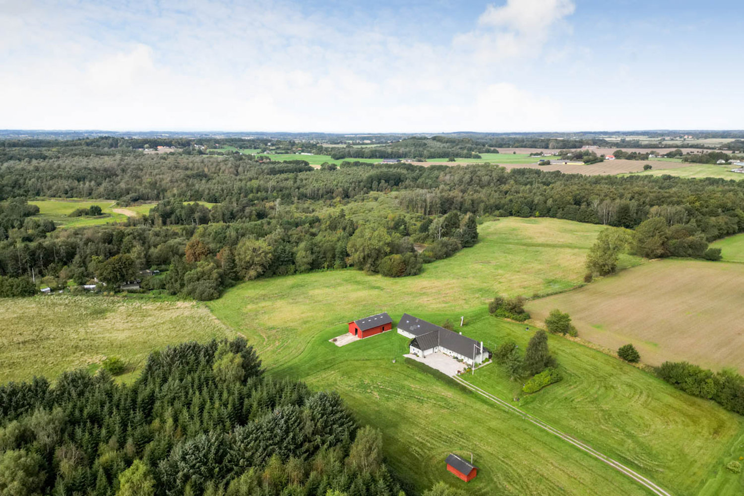 Fremhævet  billede i fuldskærmstilstand. Billede af Løgeskov 38, 5771 Stenstrup