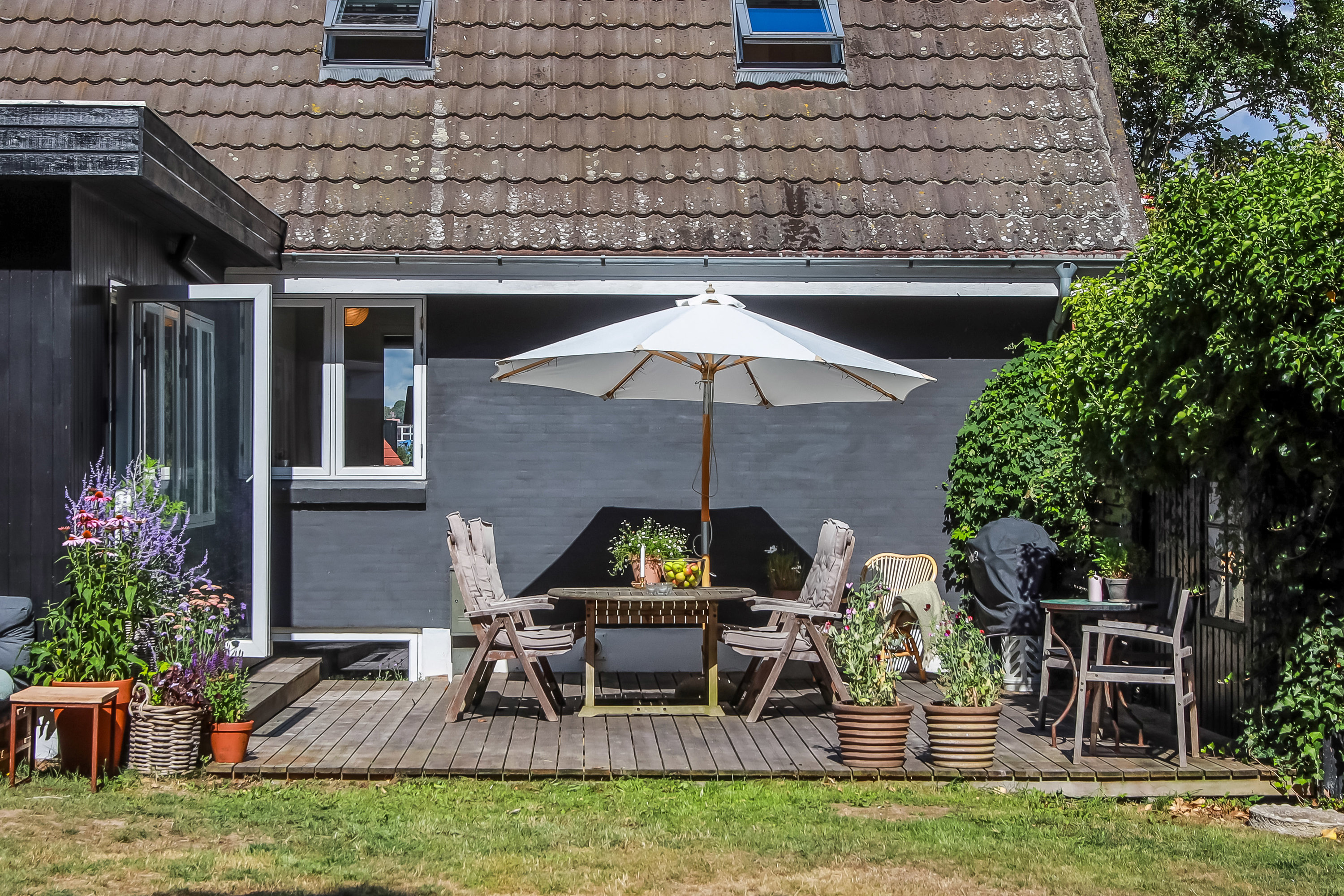 Fremhævet terrasse billede i fuldskærmstilstand. Billede af Vindebyørevej 36, Tåsinge, 5700 Svendborg