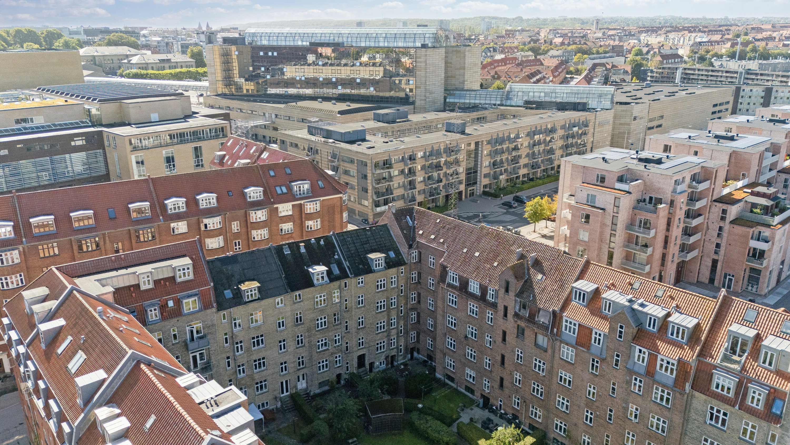 Fremhævet luftfoto billede i fuldskærmstilstand. Billede af Marstrandsgade 36, 4., 8000 Aarhus C