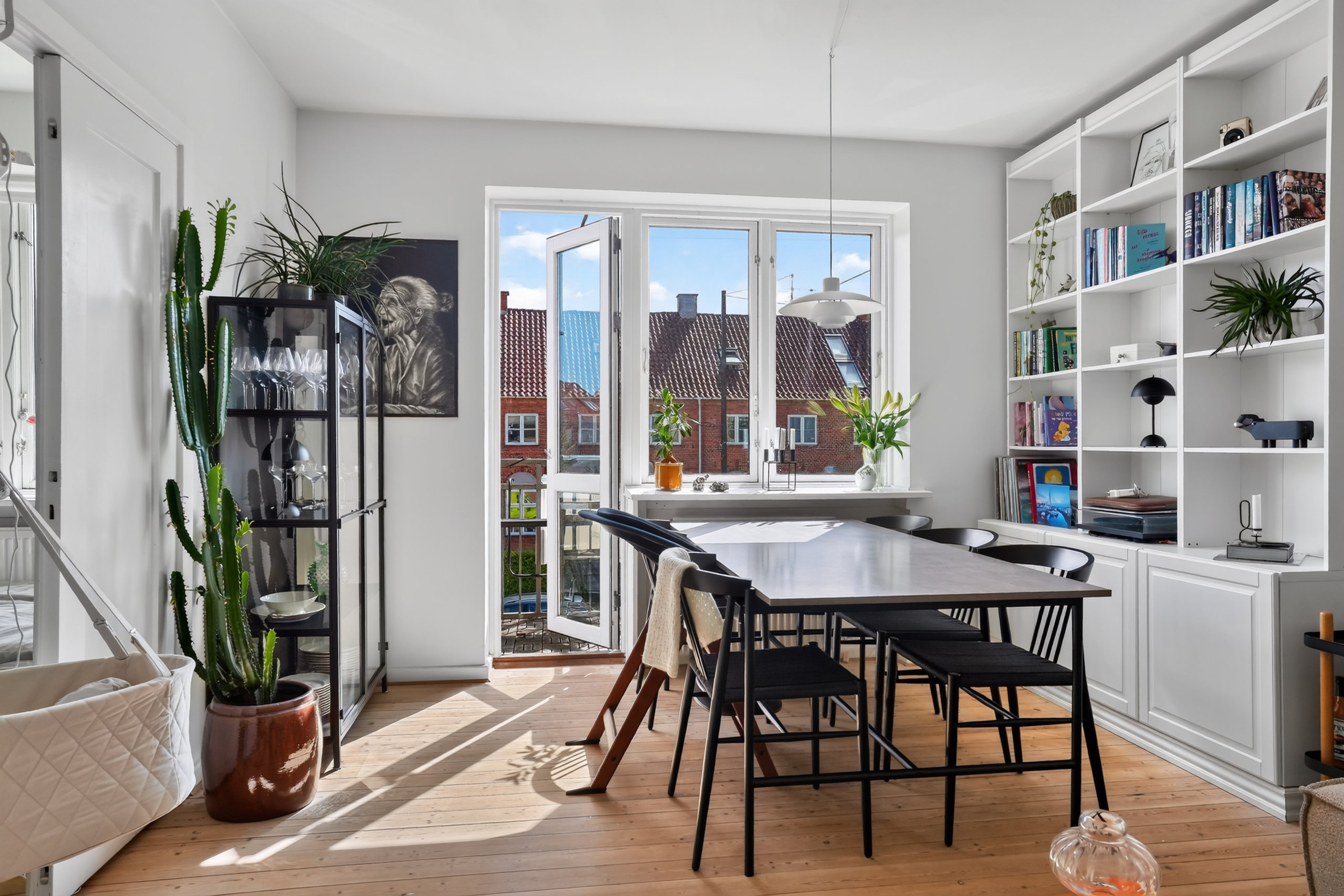 Miniaturebillede 1: stue. Billede af Peter Bangs Vej 274, 1. tv., 2500 Valby