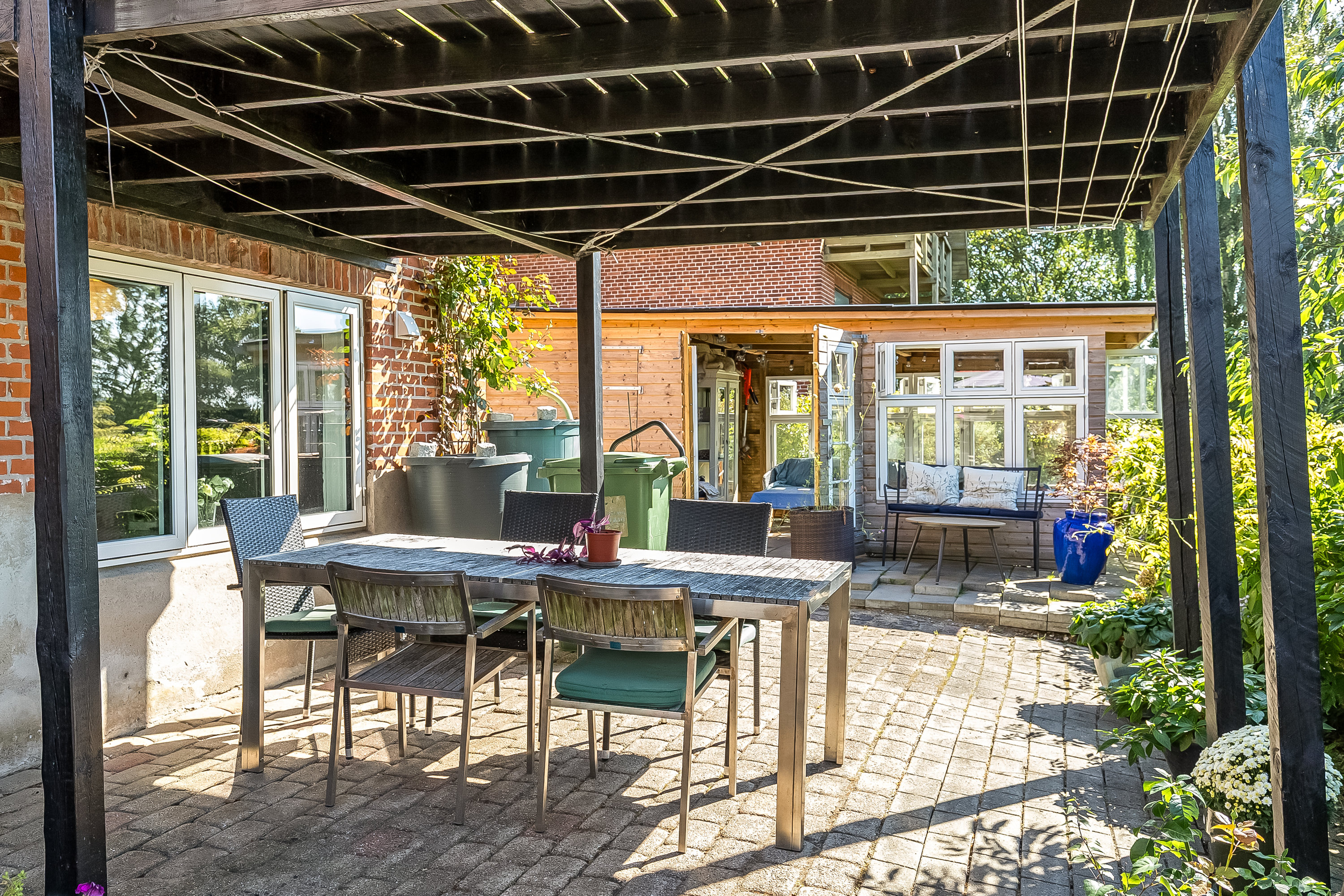 Fremhævet overdækket terrasse billede i fuldskærmstilstand. Billede af Svendsgade 83, 7100 Vejle