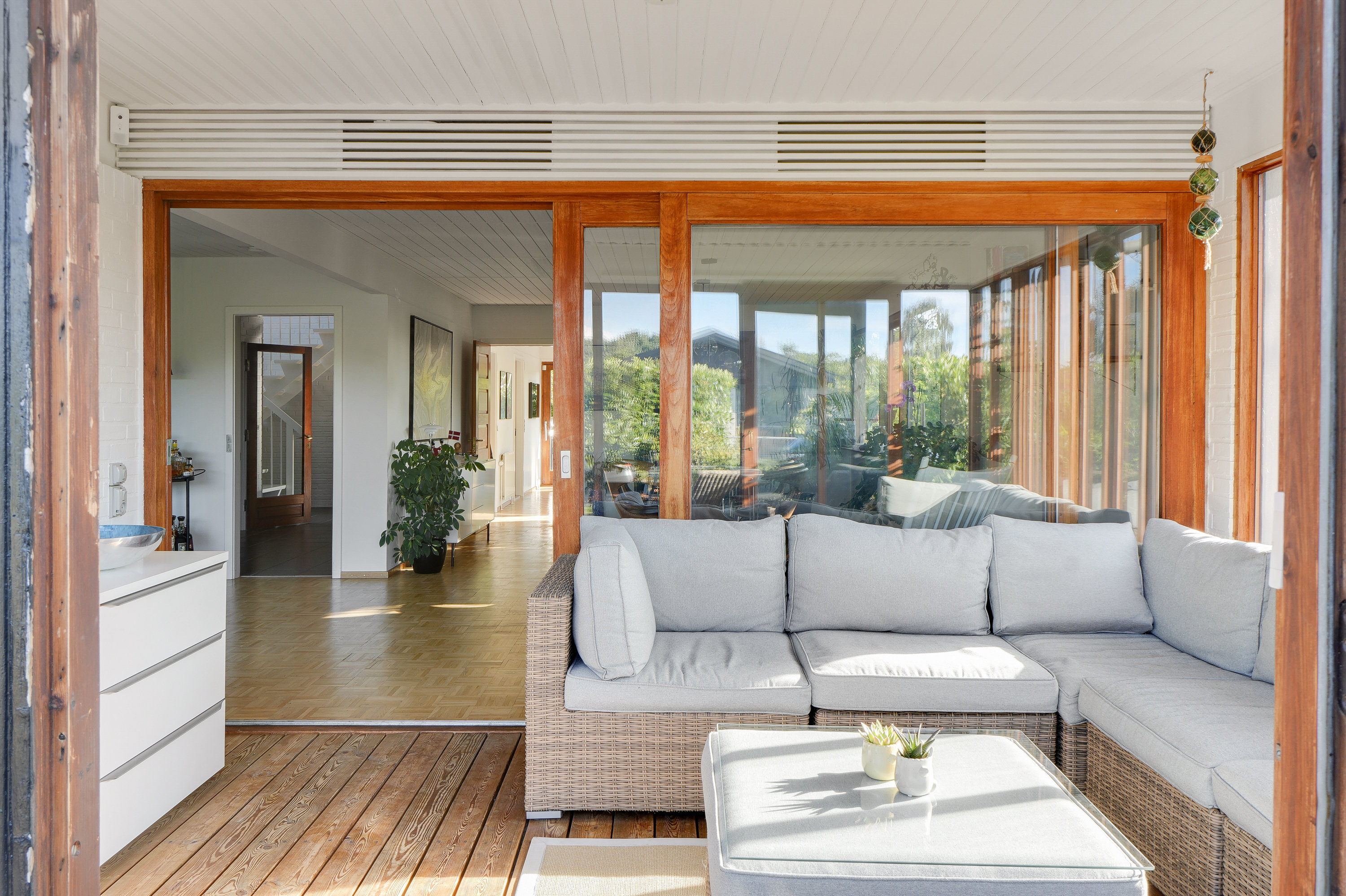 Fremhævet stue billede i fuldskærmstilstand. Billede af Søvangs Alle 5, 2635 Ishøj