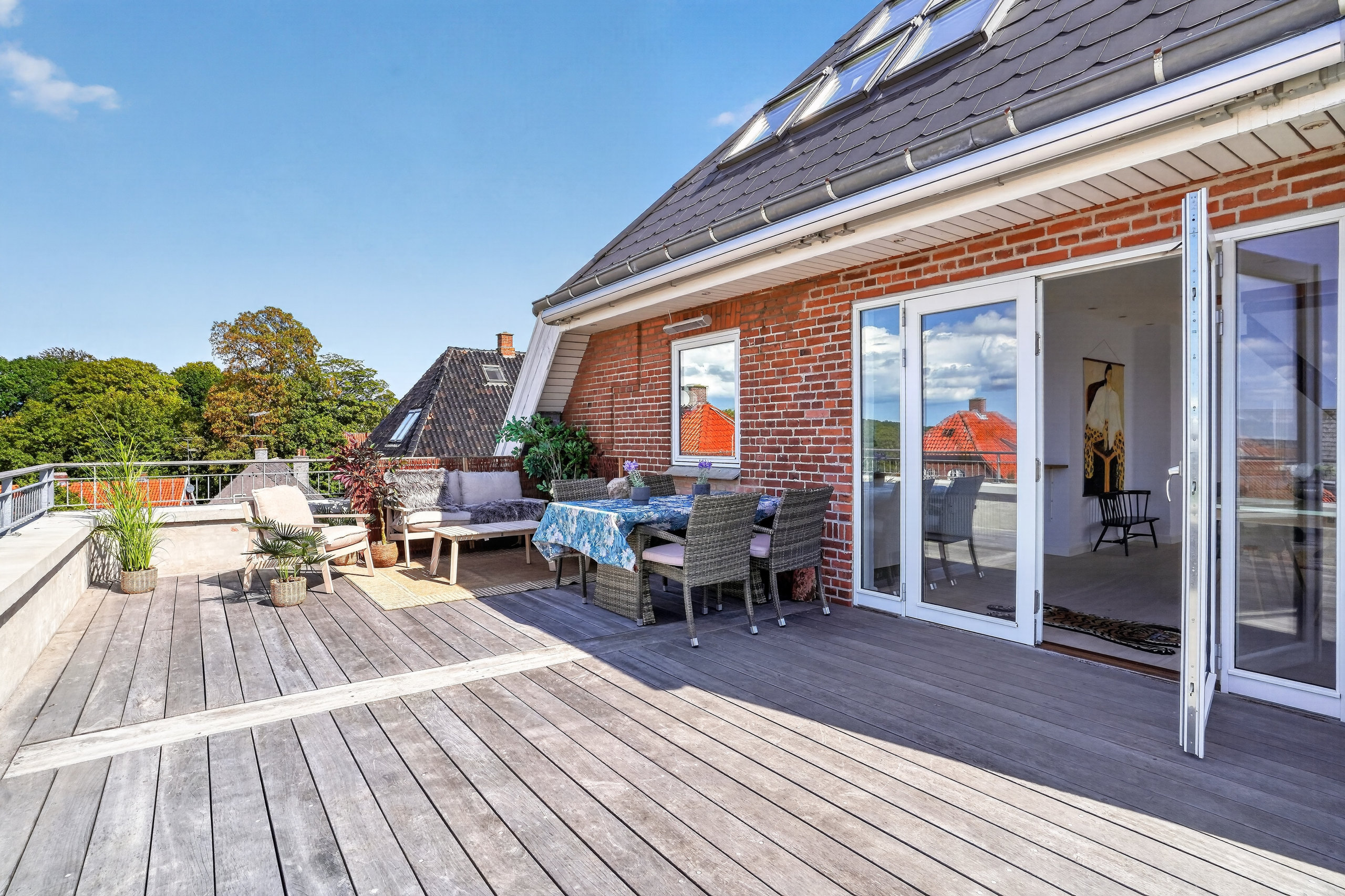 Miniaturebillede 1: terrasse. Billede af Christian IVs Vej 1, 2., 3400 Hillerød