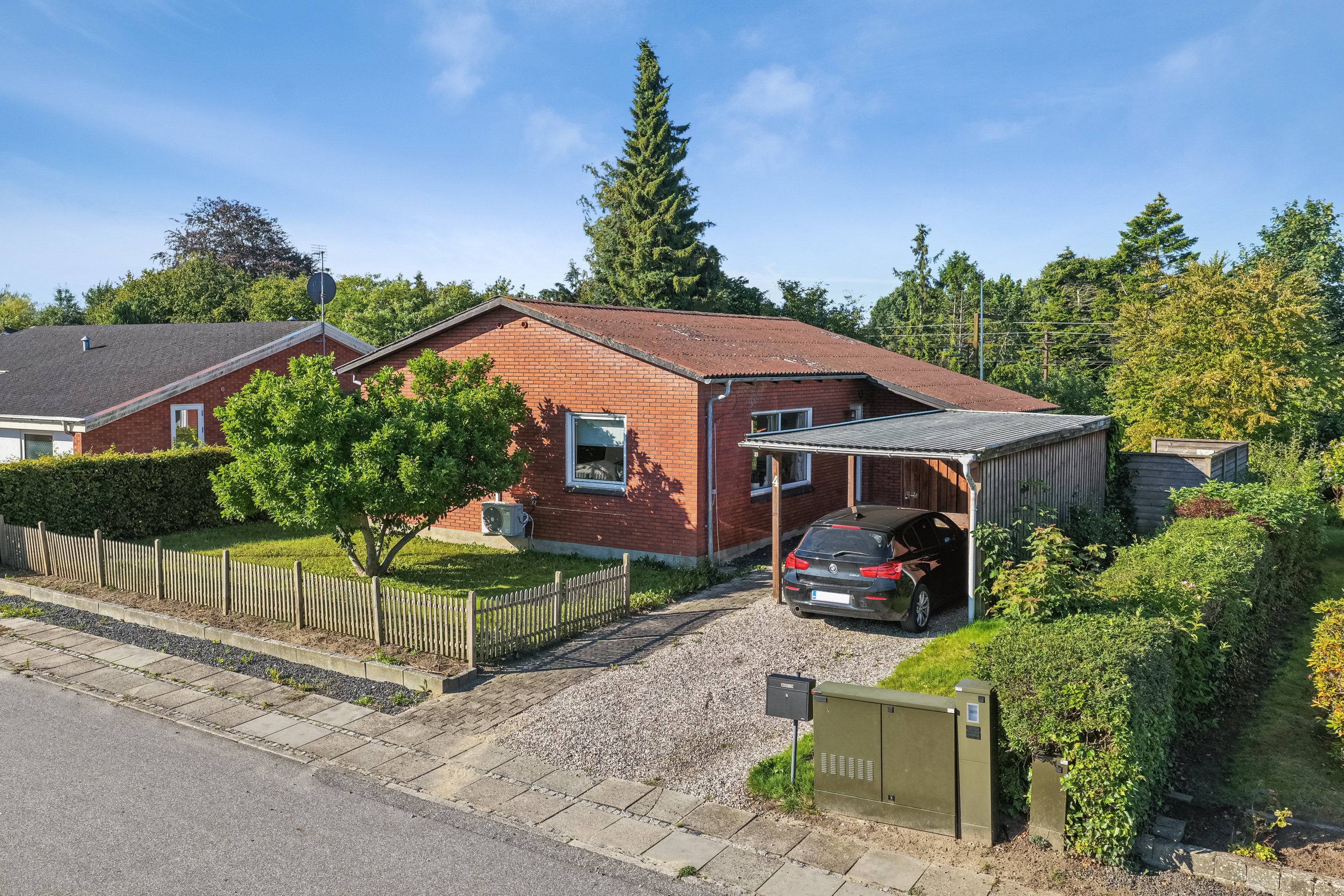 Villa: Facade på Solvænget 4, Ejby, 5592 Ejby